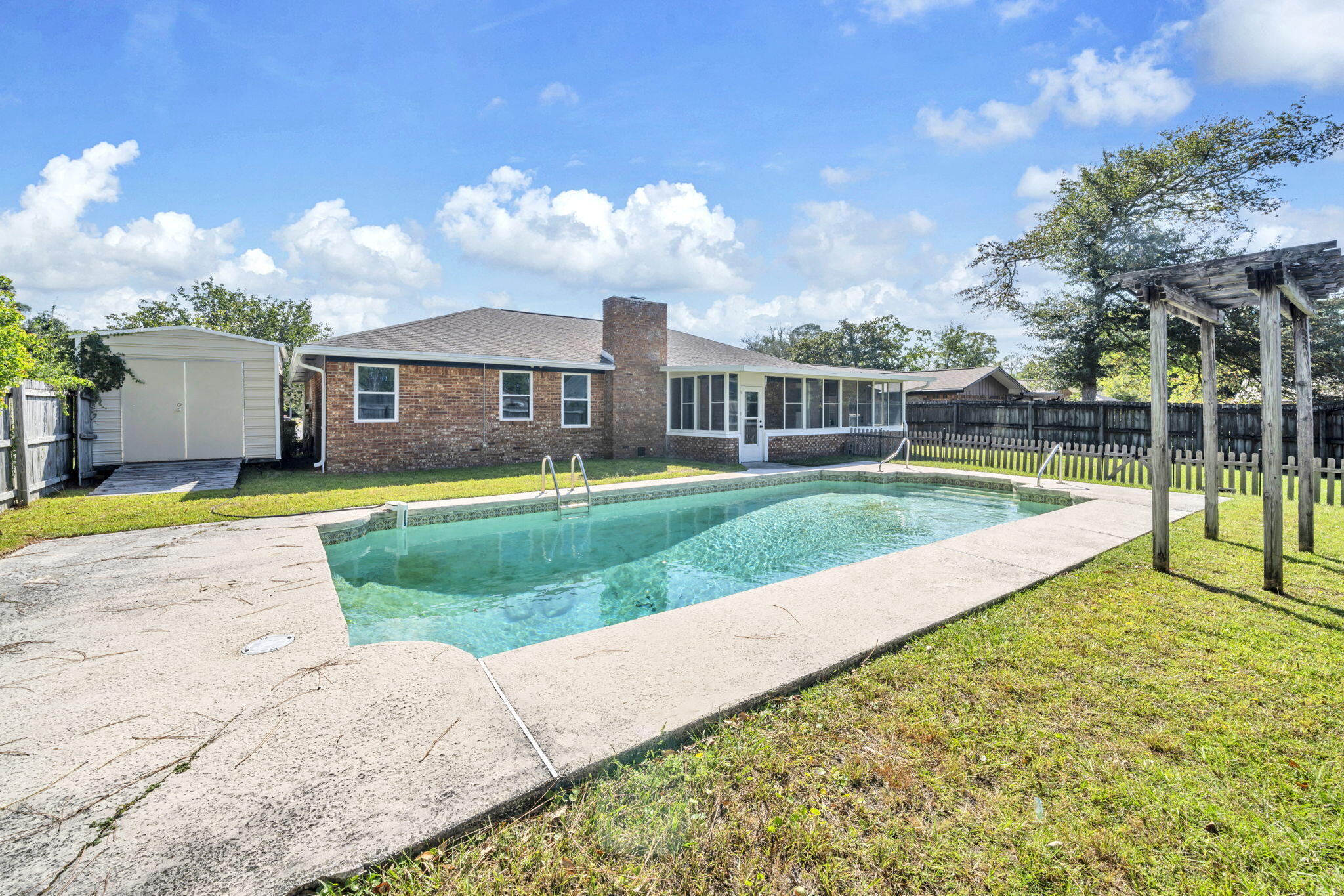 2005 Plumosa Palm Drive Niceville FL 32578
