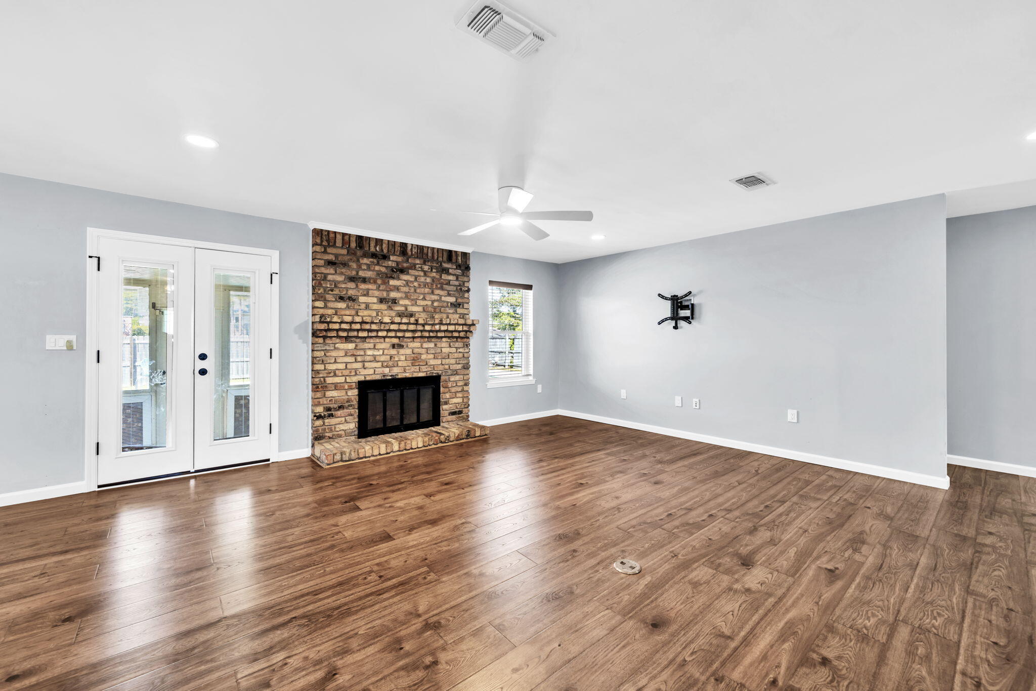 2005 Plumosa Palm Drive Niceville FL 32578