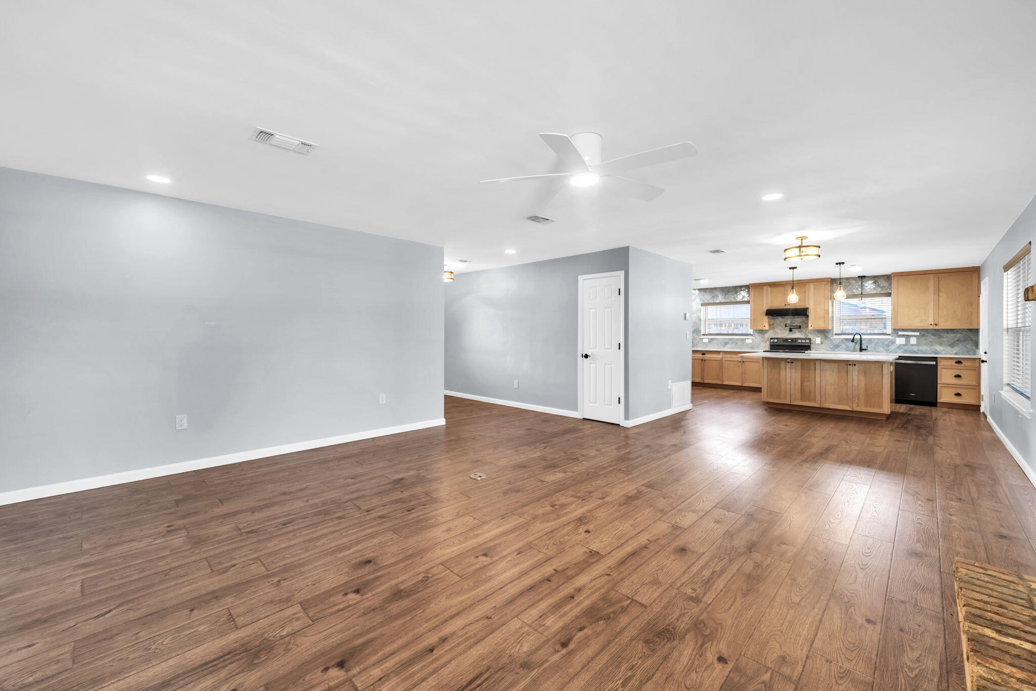 2005 Plumosa Palm Drive Niceville FL 32578