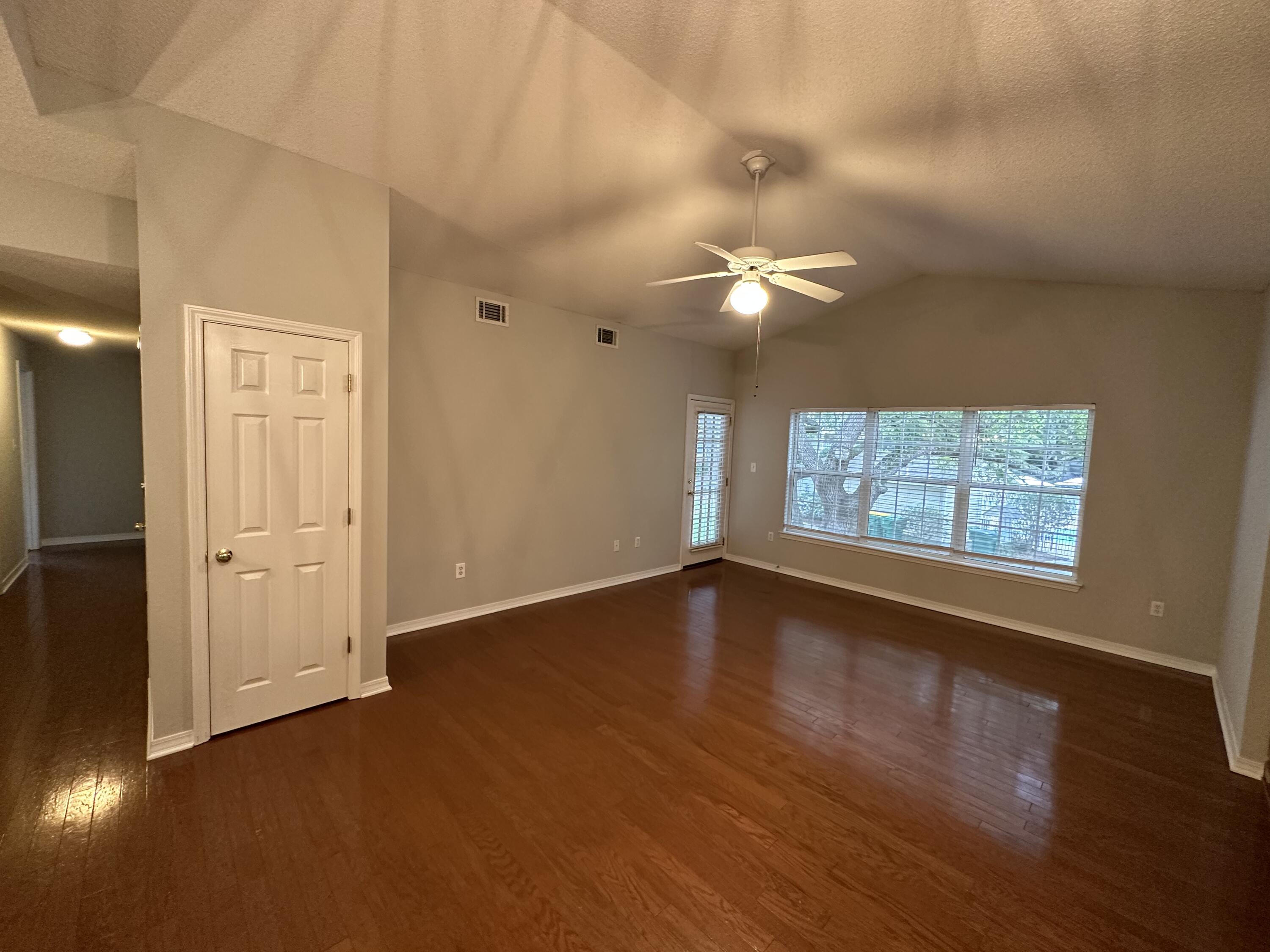 1501 N Partin Drive Niceville FL 32578