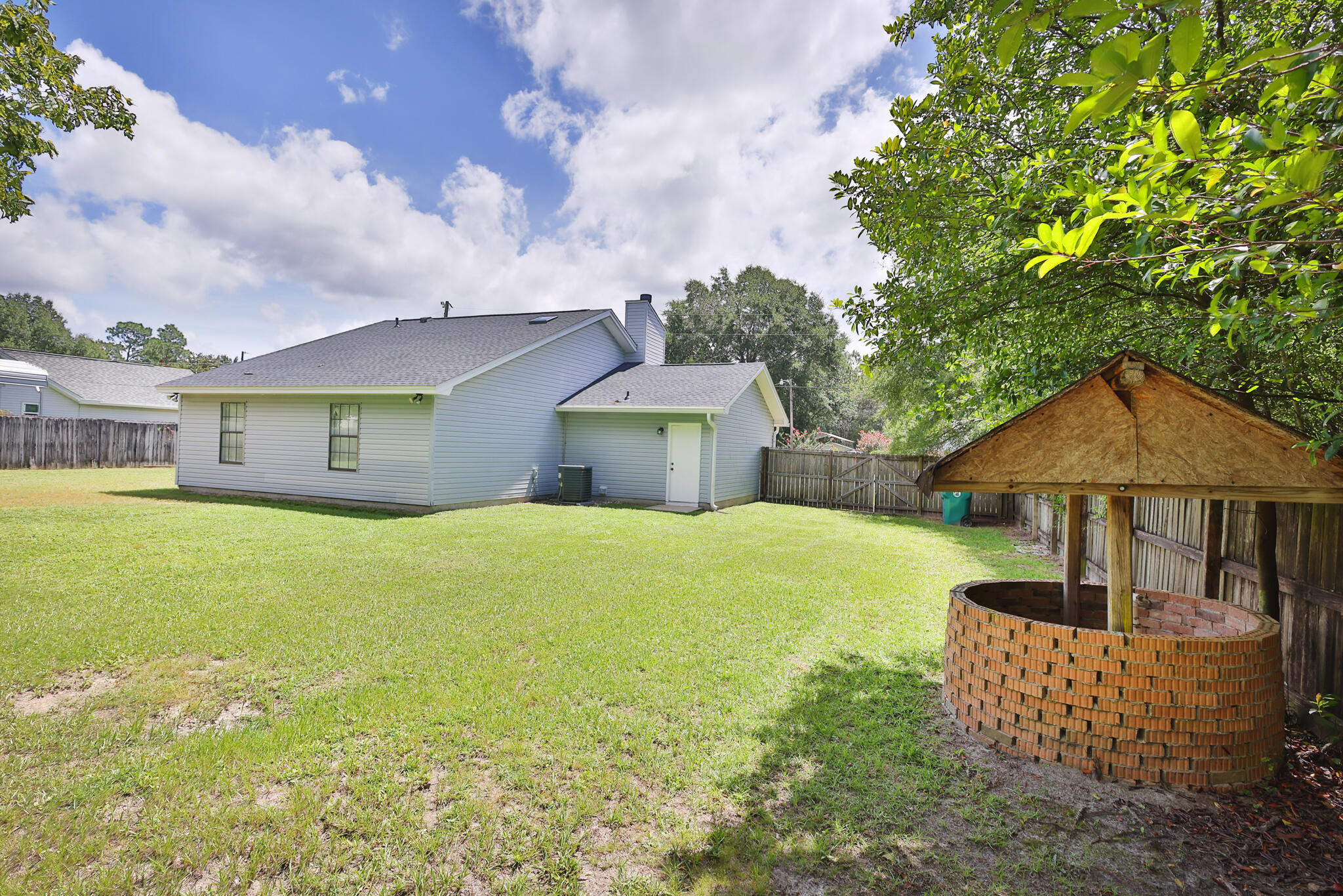 213 W Walker Circle Crestview FL 32539