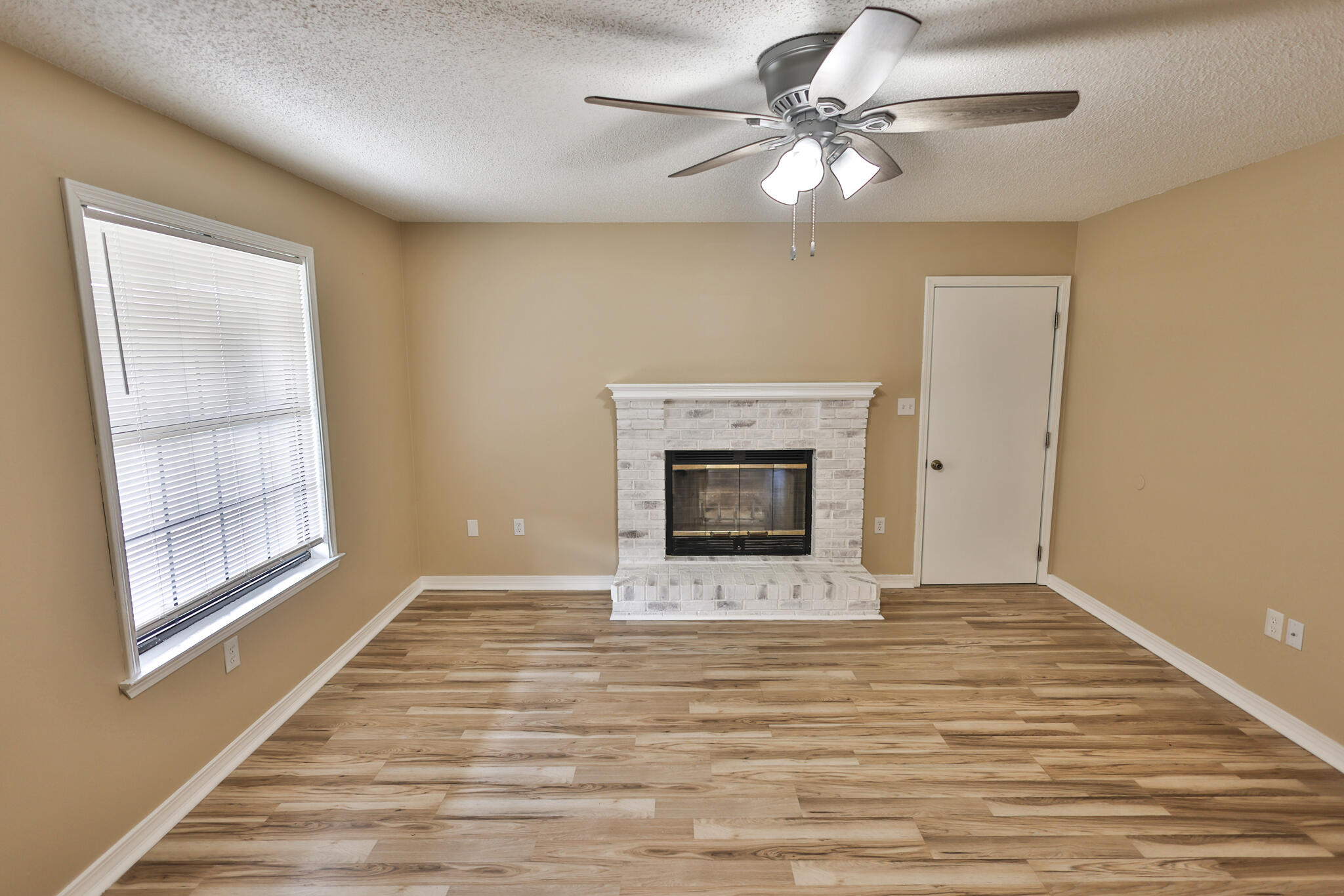 213 W Walker Circle Crestview FL 32539