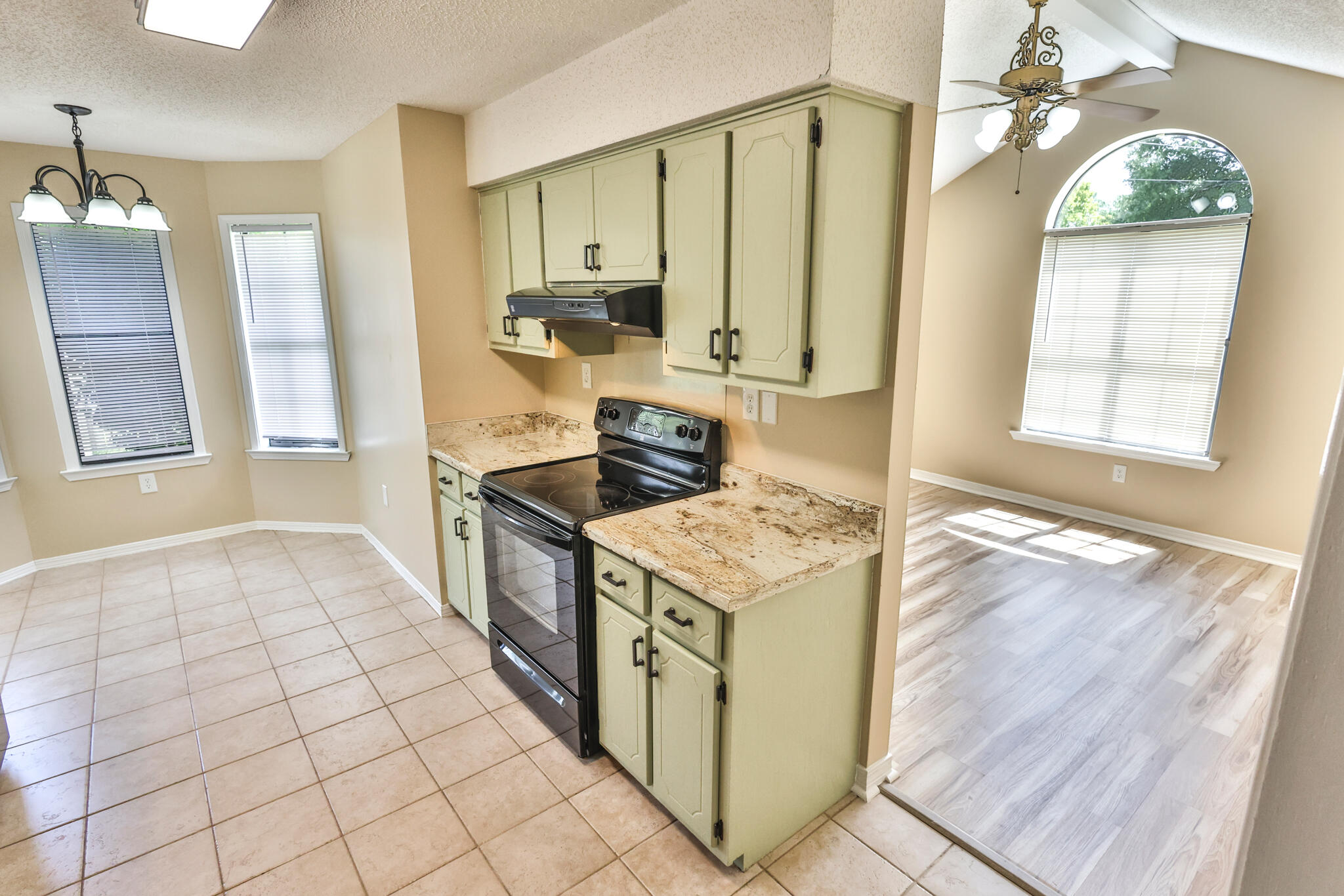 213 W Walker Circle Crestview FL 32539