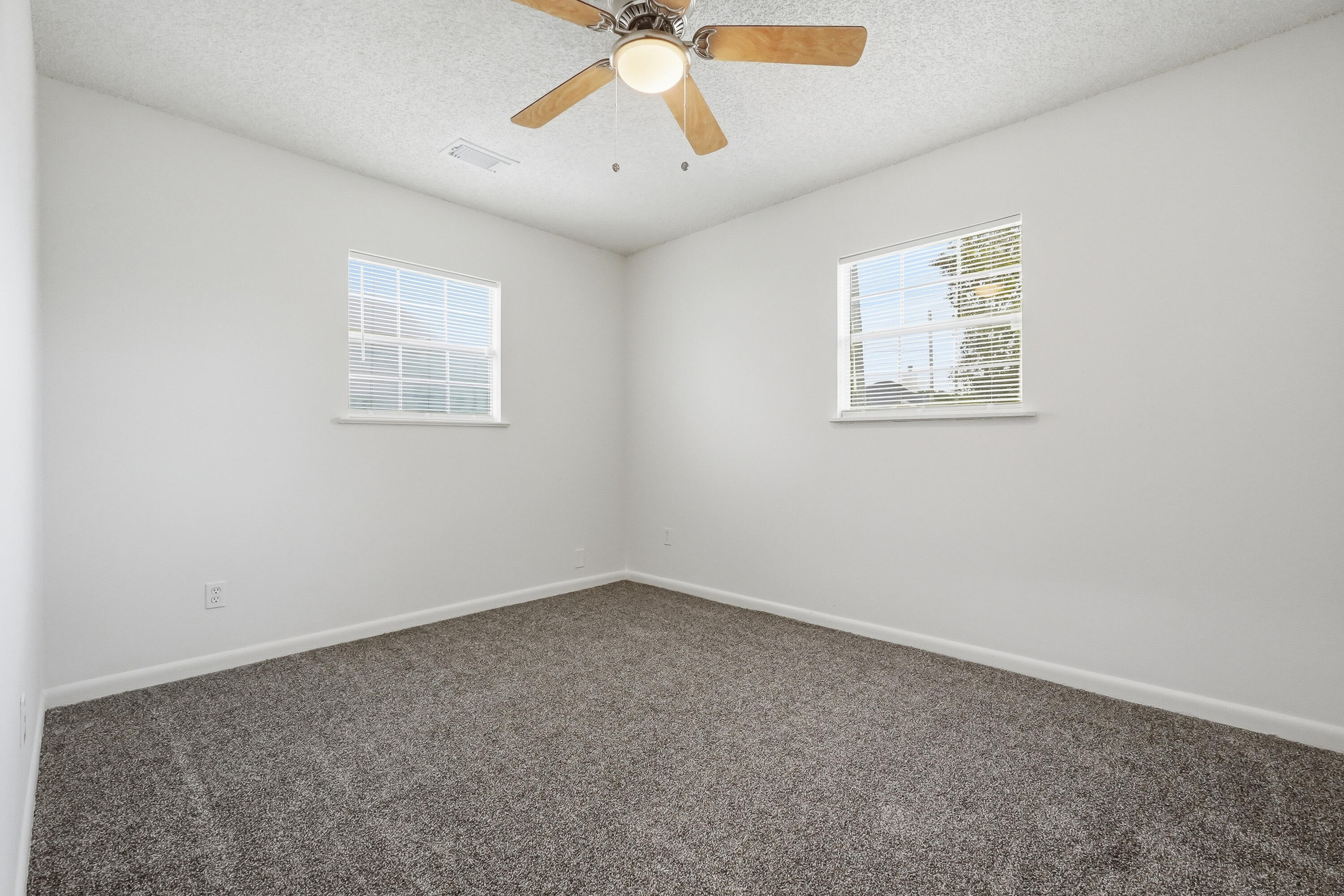 32 Cascabellas Street Mary Esther FL 32569