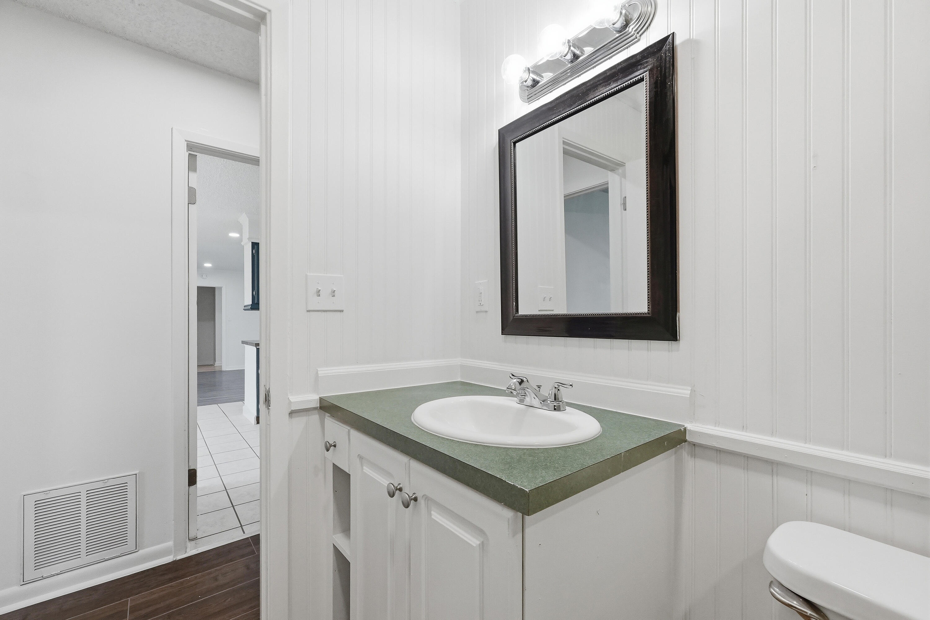 32 Cascabellas Street Mary Esther FL 32569