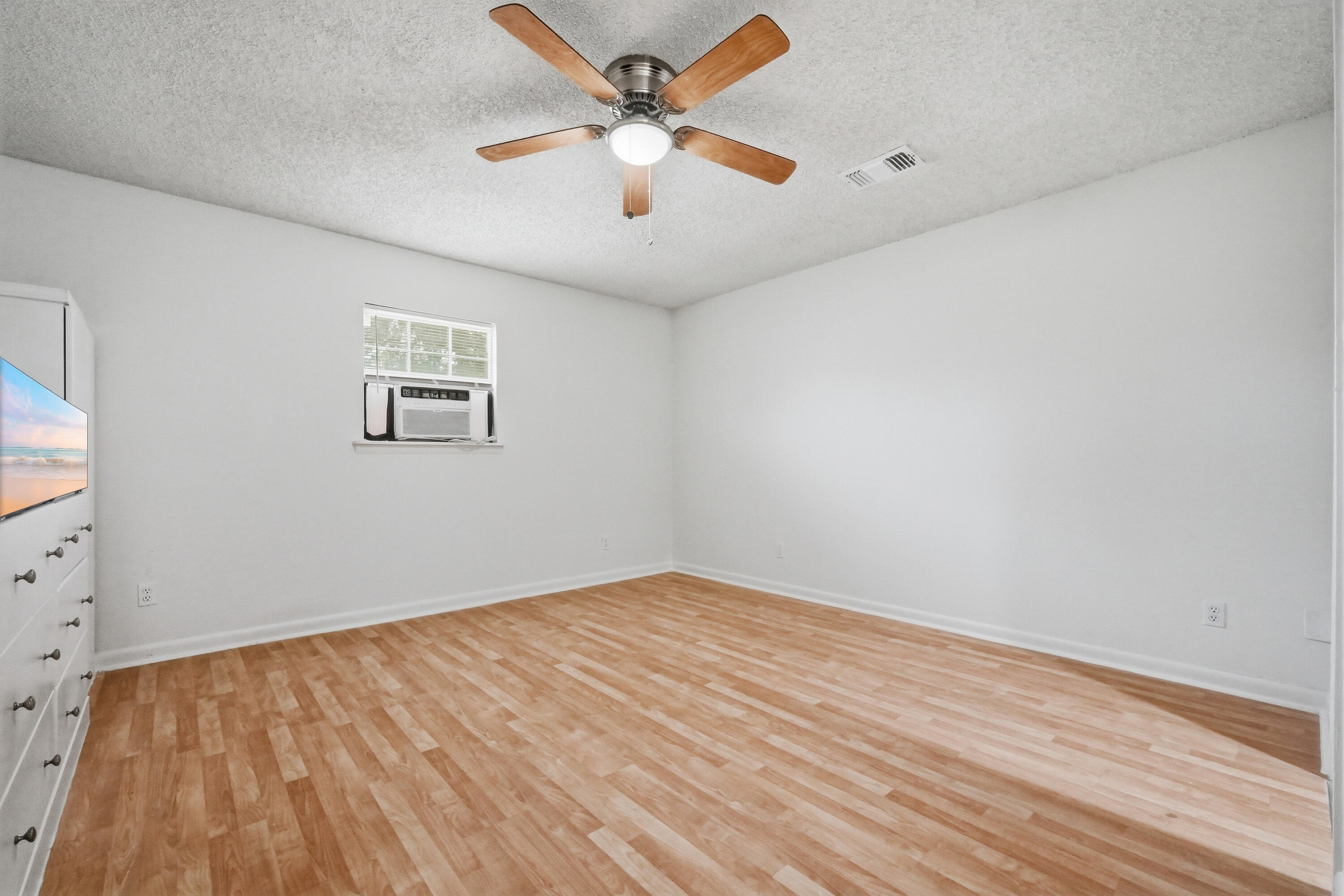 32 Cascabellas Street Mary Esther FL 32569
