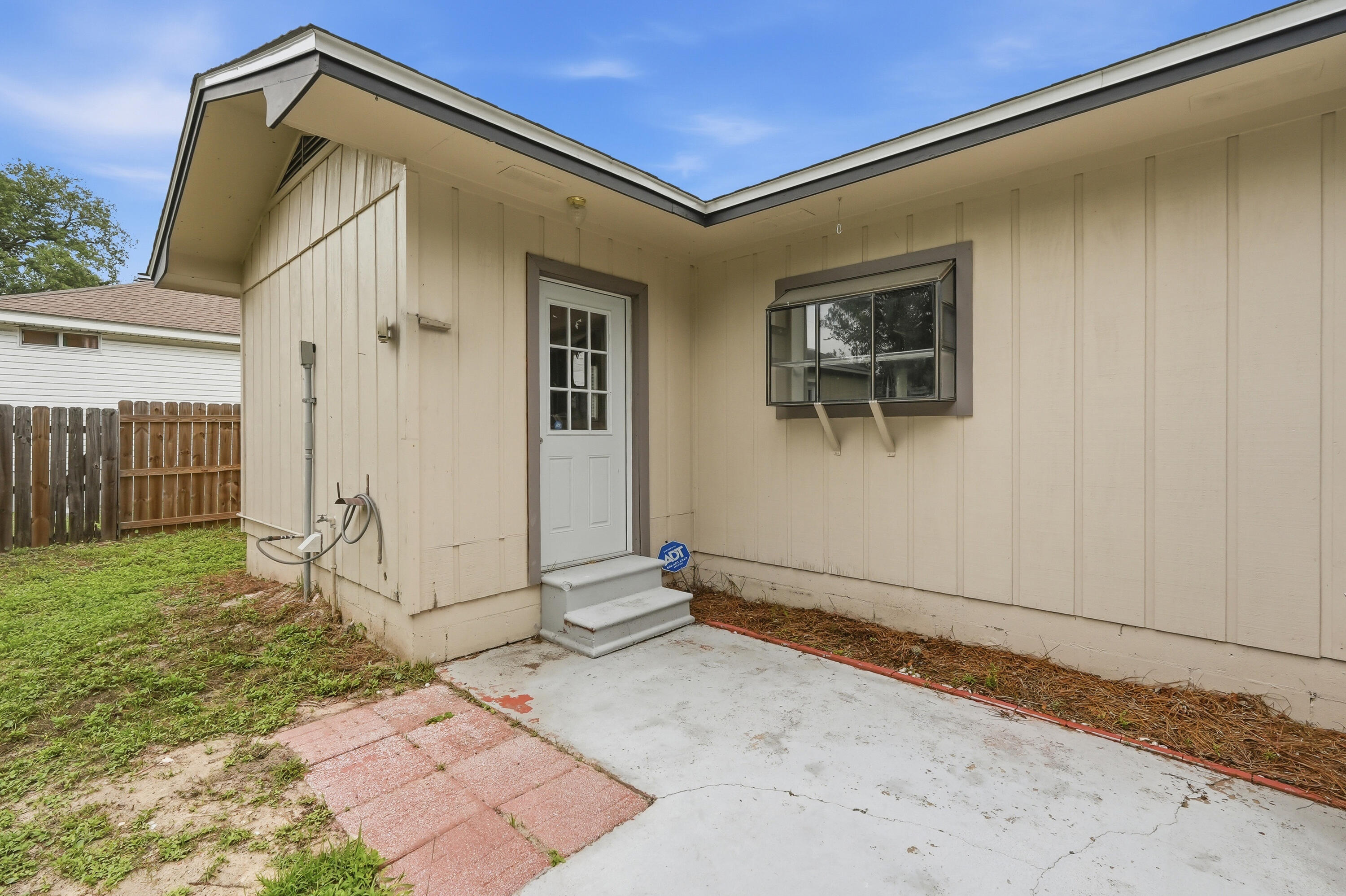 32 Cascabellas Street Mary Esther FL 32569