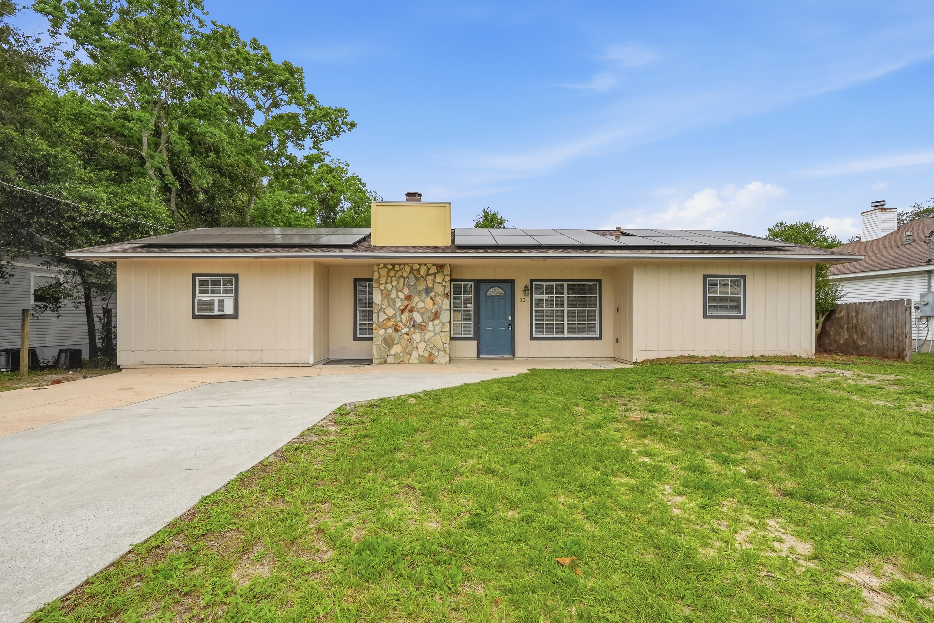 32 Cascabellas Street Mary Esther FL 32569