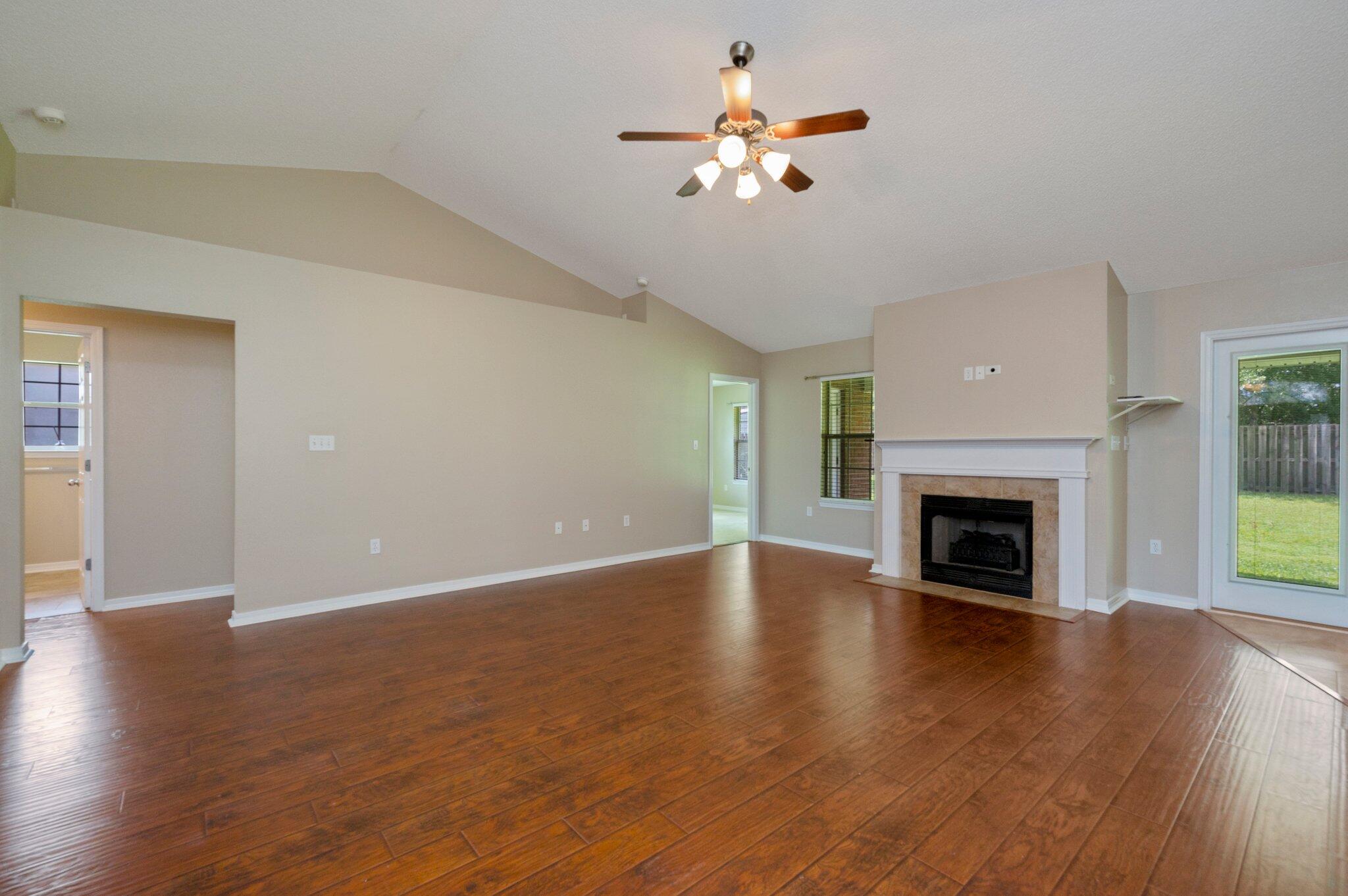 319 Sidewinder Loop Crestview FL 32536