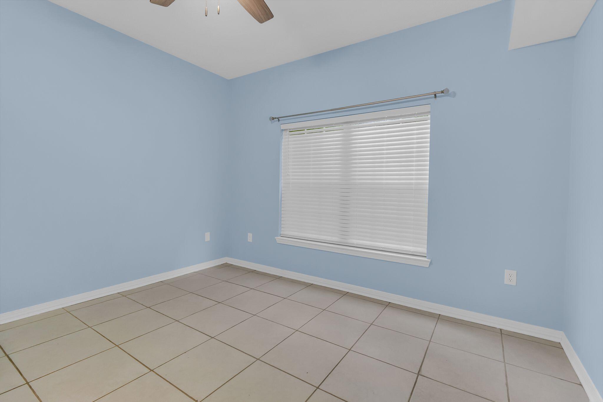1501 N Partin Drive Niceville FL 32578