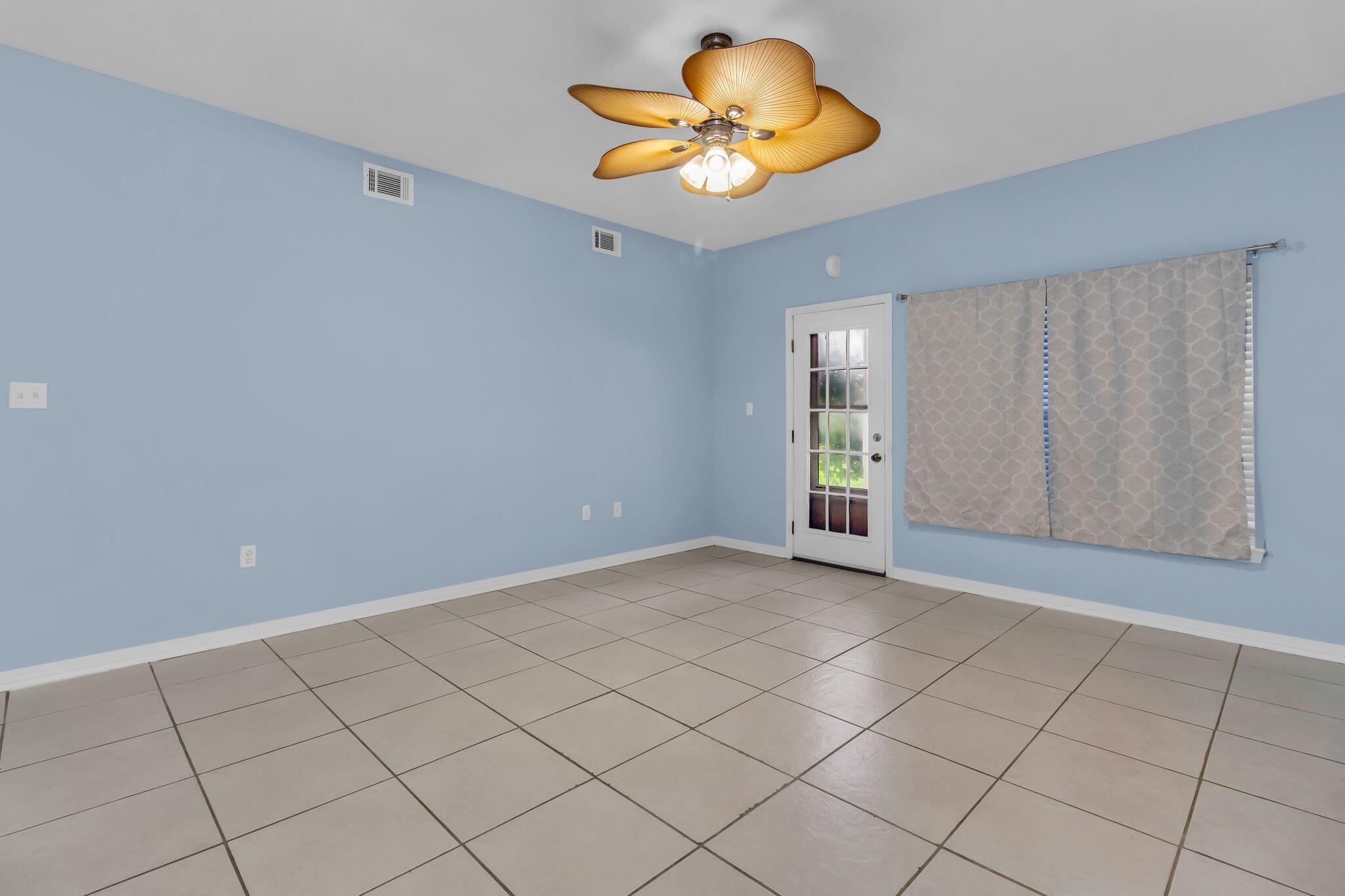 1501 N Partin Drive Niceville FL 32578