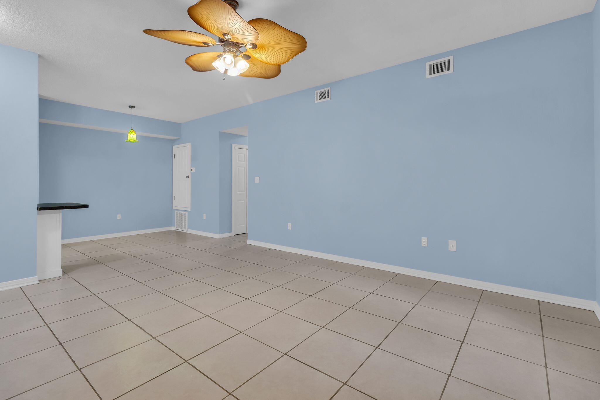 1501 N Partin Drive Niceville FL 32578