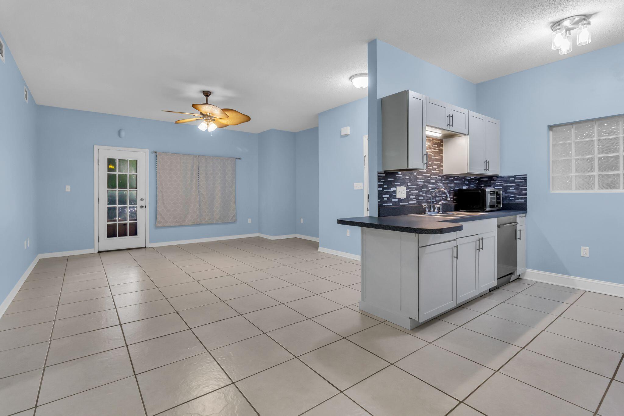 1501 N Partin Drive Niceville FL 32578