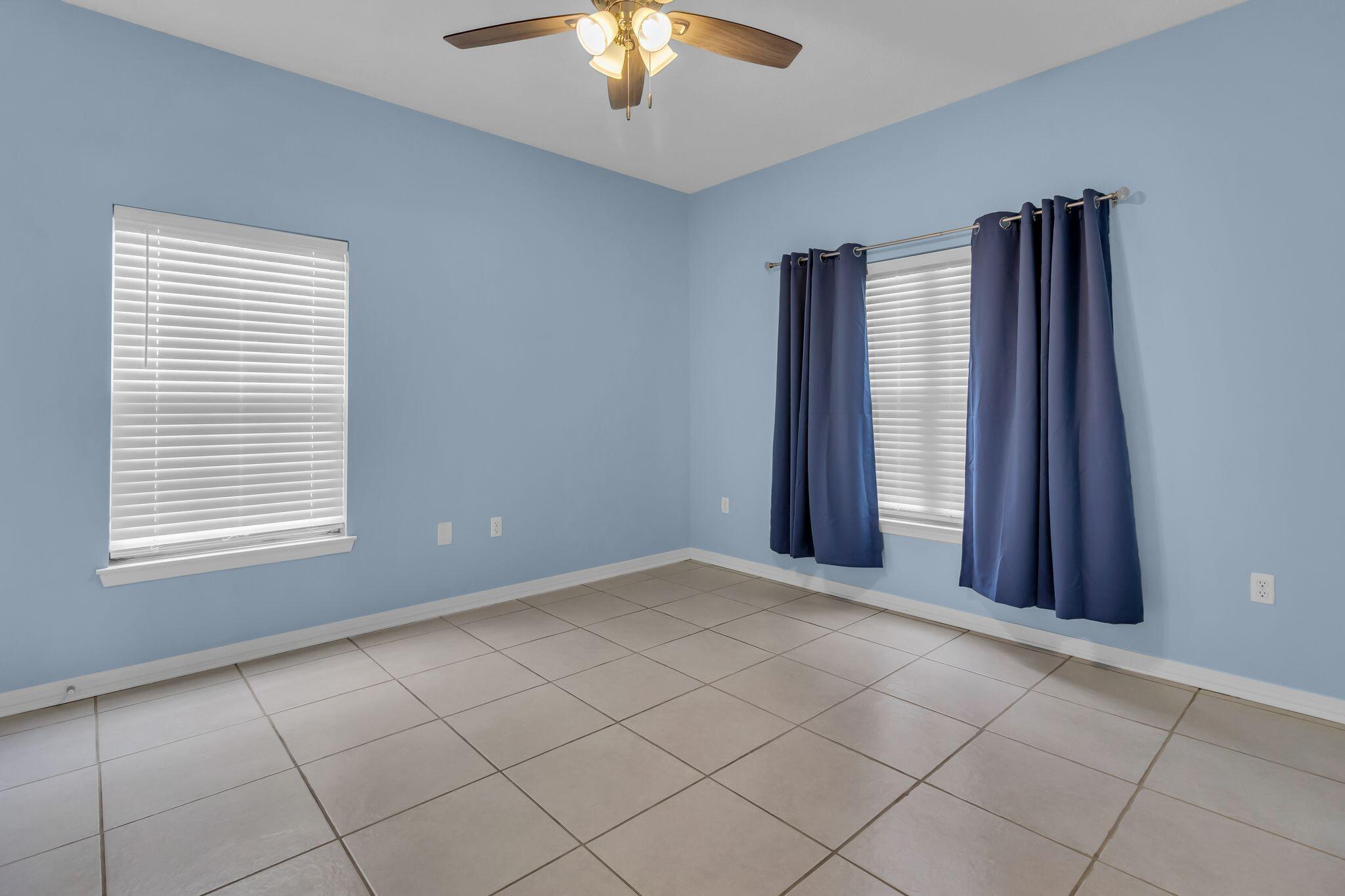 1501 N Partin Drive Niceville FL 32578