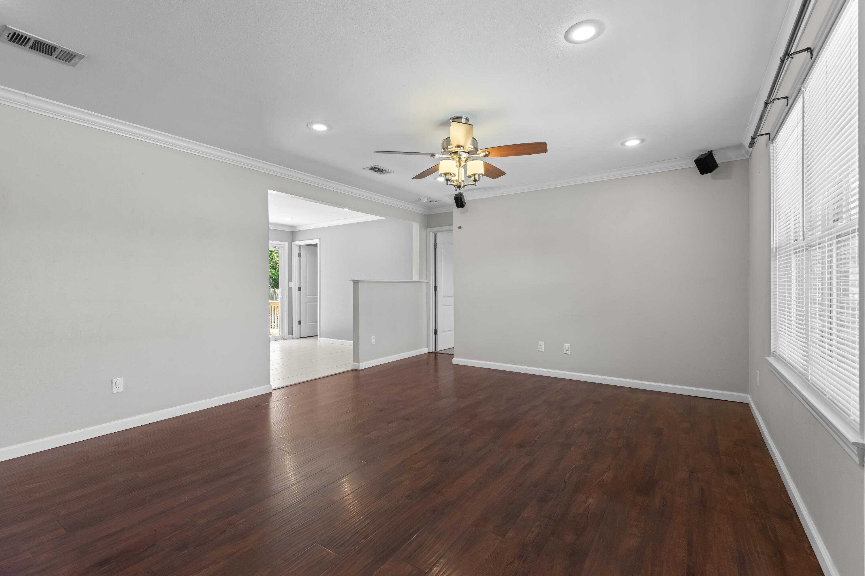 412 Detroit Avenue Valparaiso FL 32580