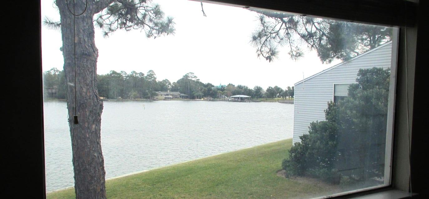 101 Old Ferry Road Shalimar FL 32579