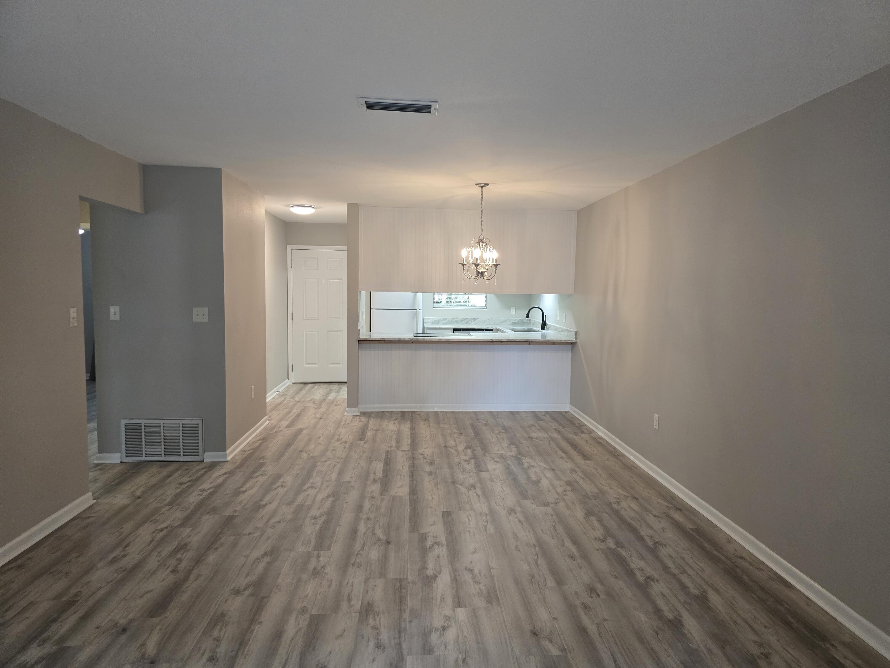 17 7th Street Shalimar FL 32579