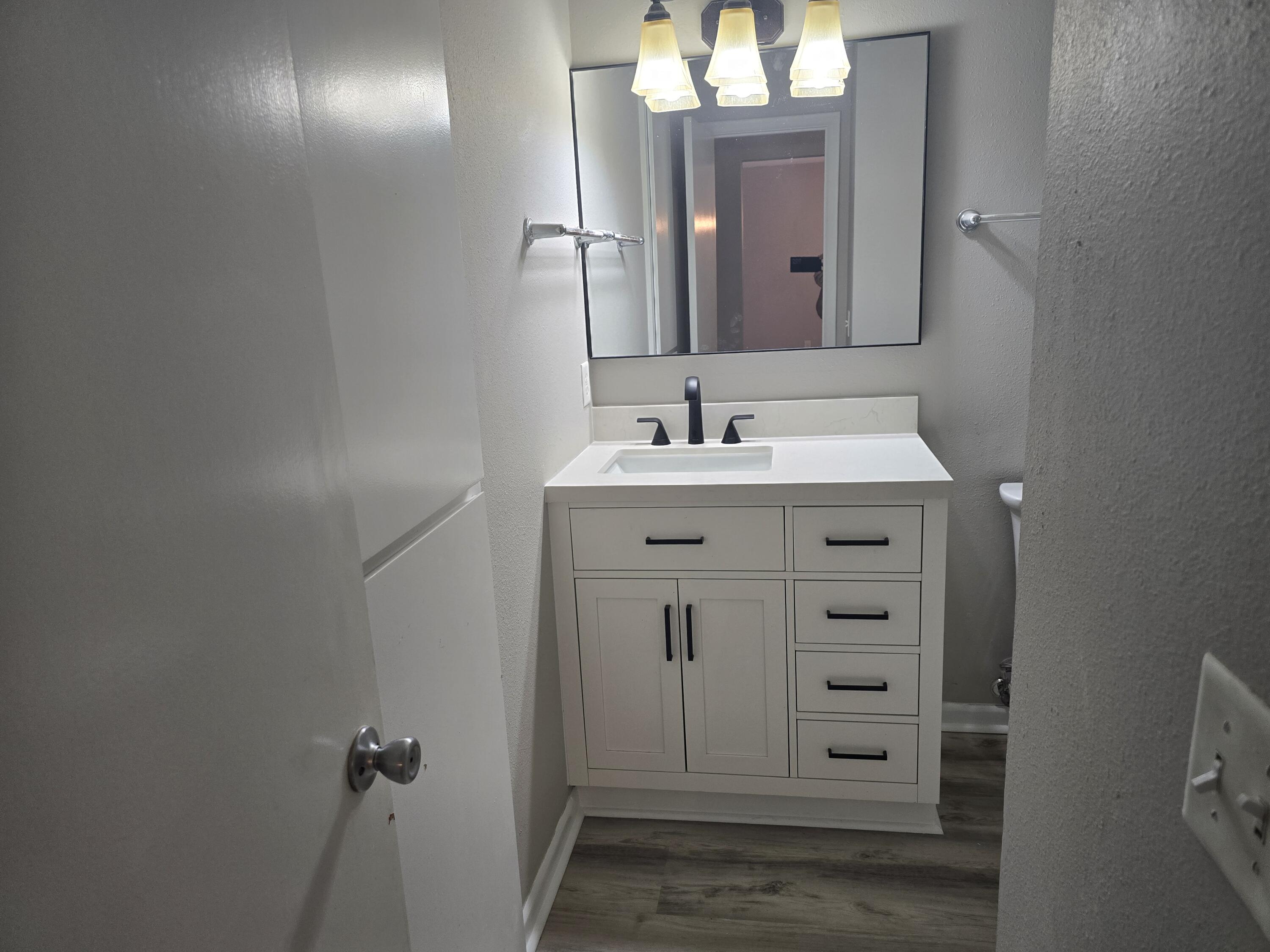 17 7th Street Shalimar FL 32579