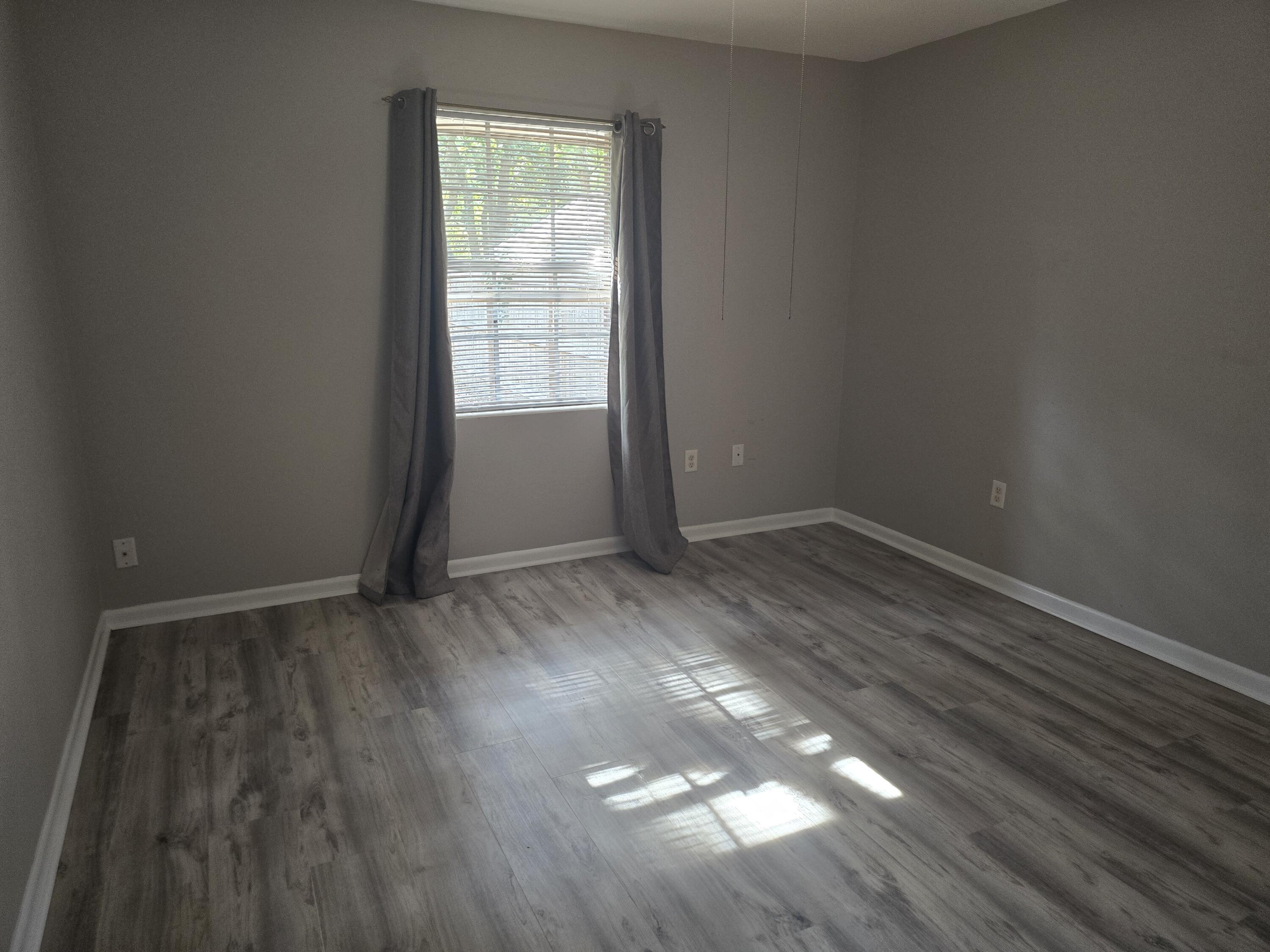 17 7th Street Shalimar FL 32579