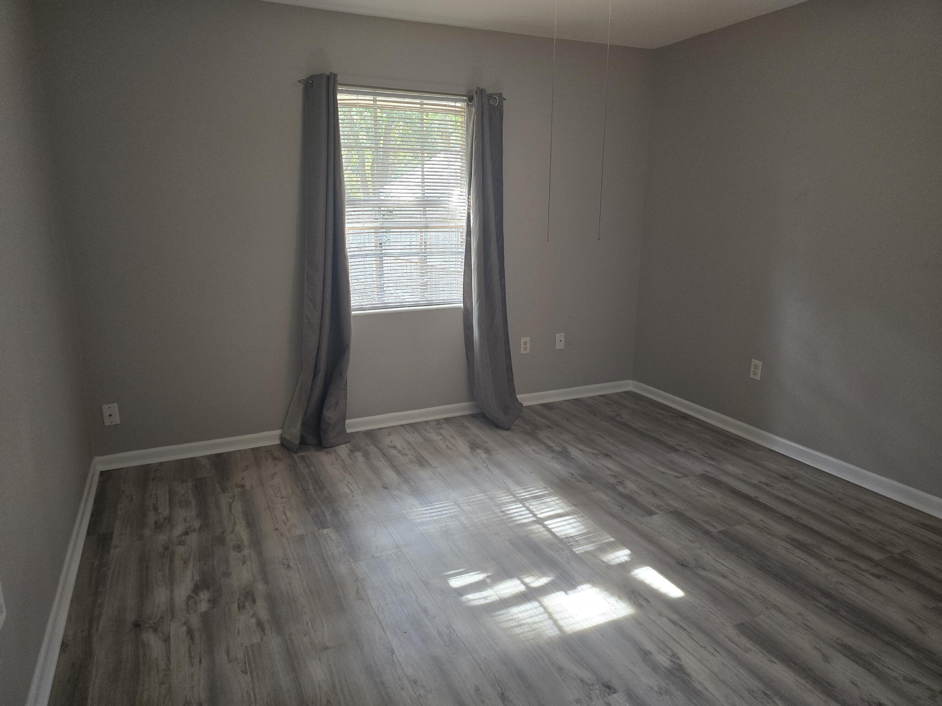 17 7th Street Shalimar FL 32579