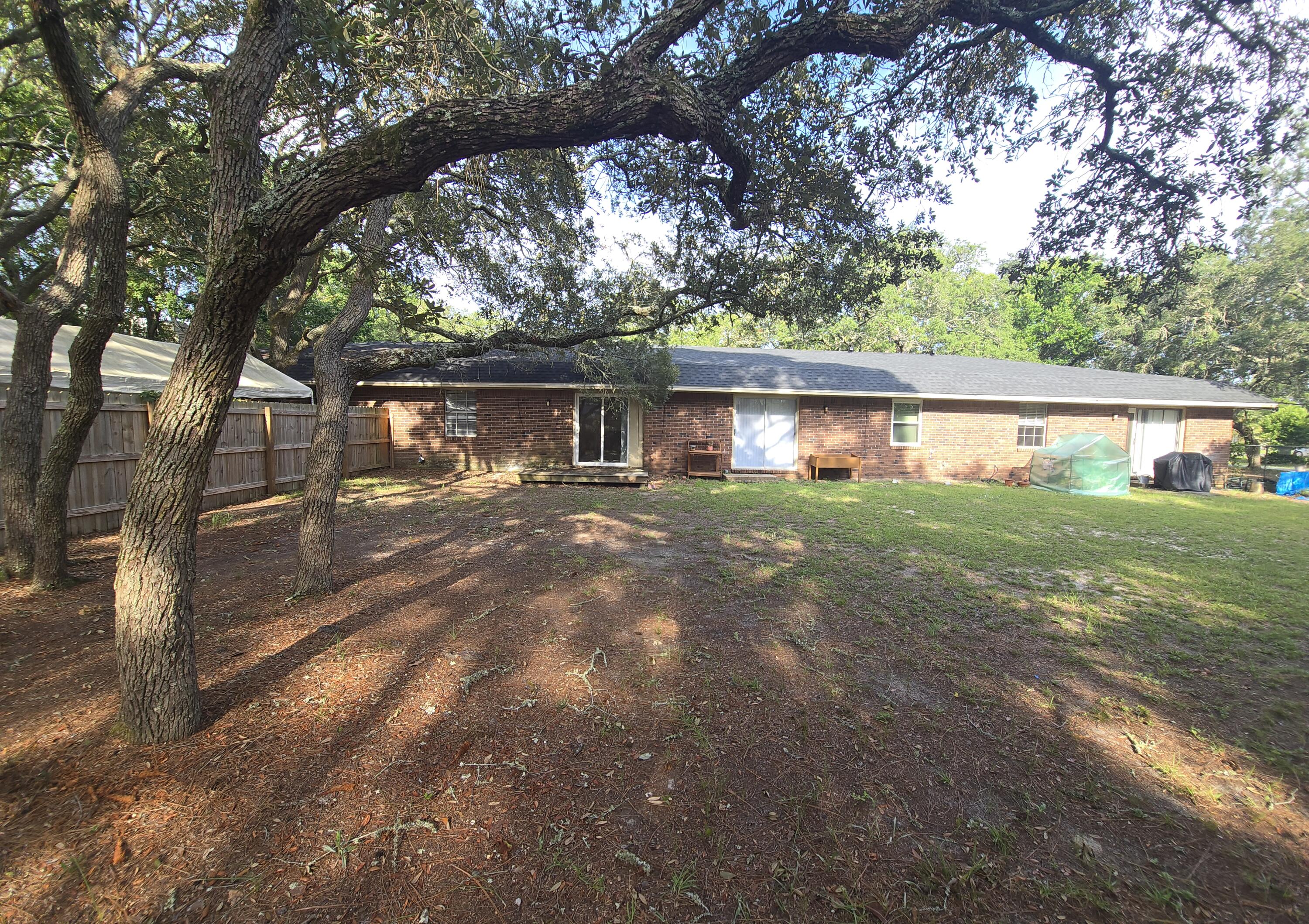 17 7th Street Shalimar FL 32579