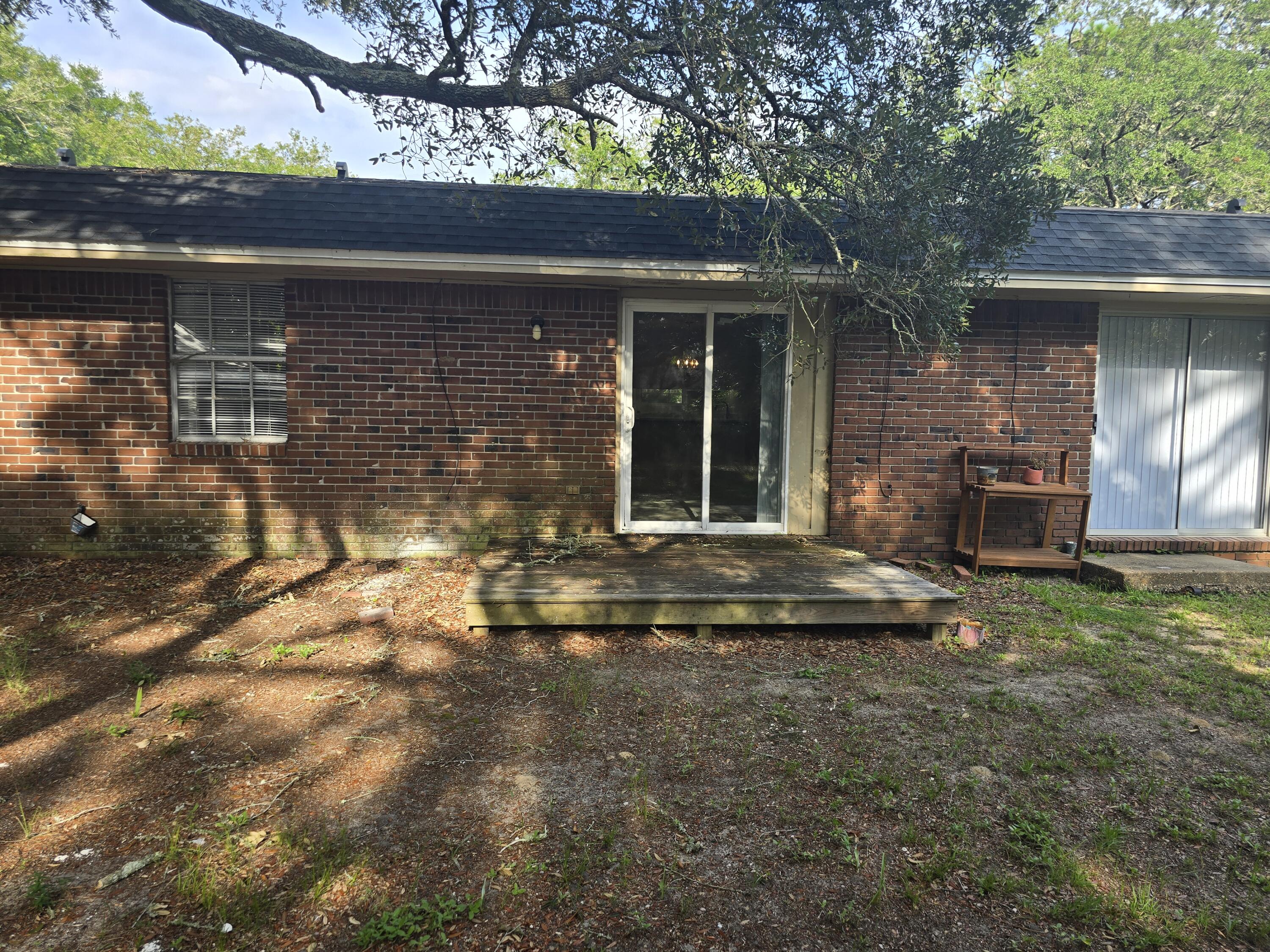 17 7th Street Shalimar FL 32579
