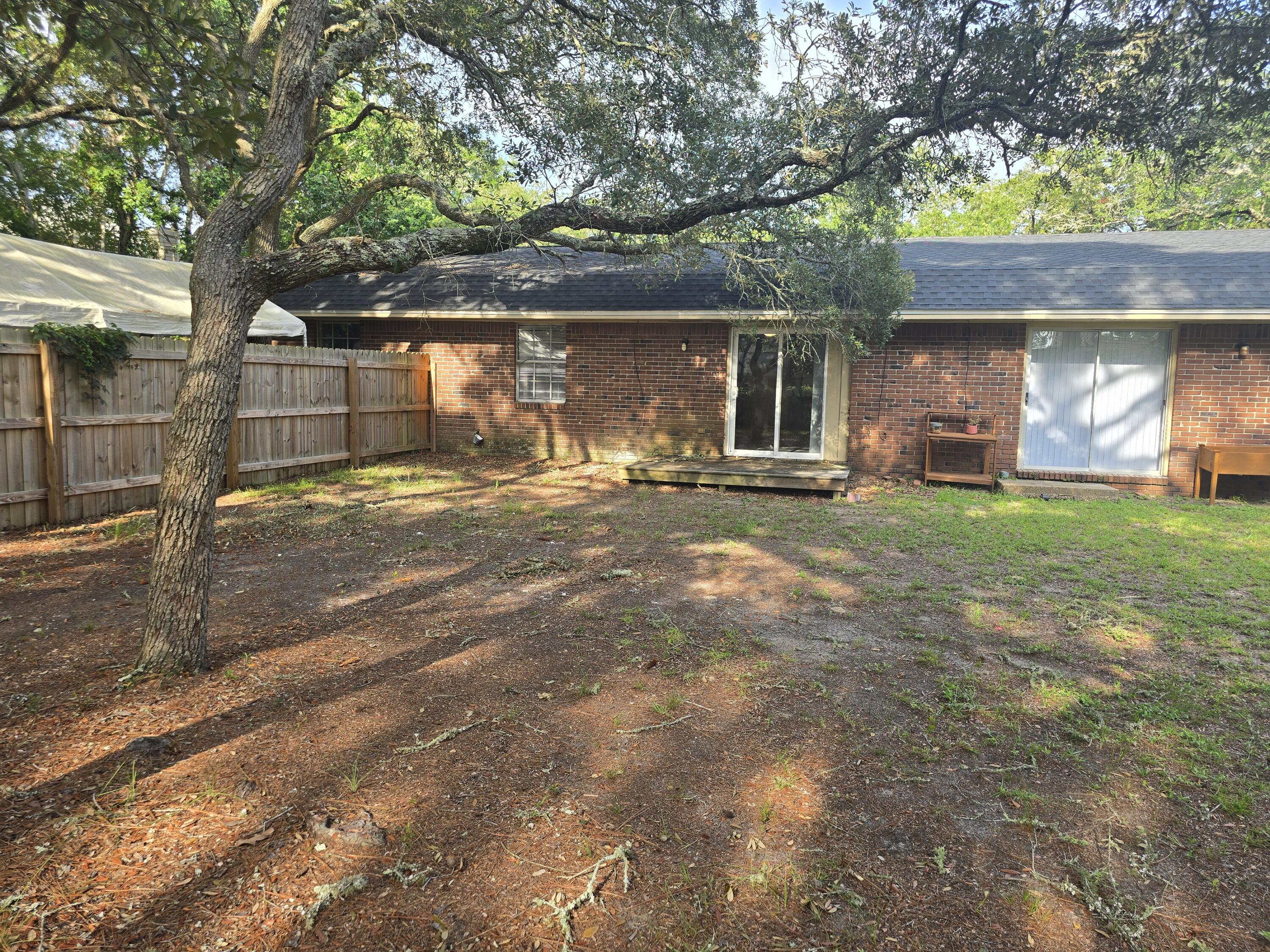 17 7th Street Shalimar FL 32579