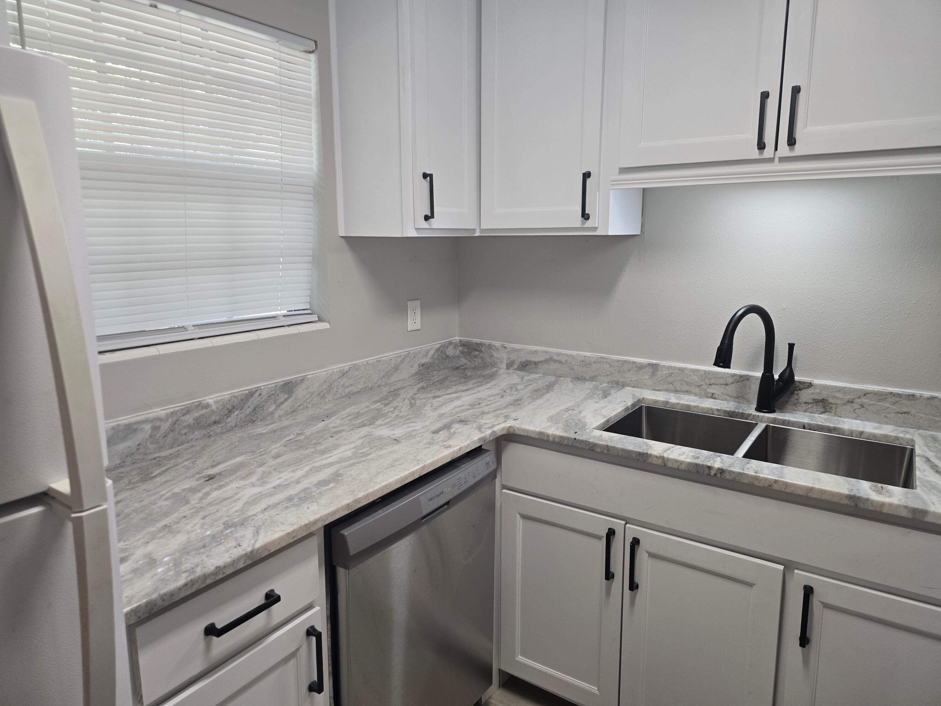 17 7th Street Shalimar FL 32579
