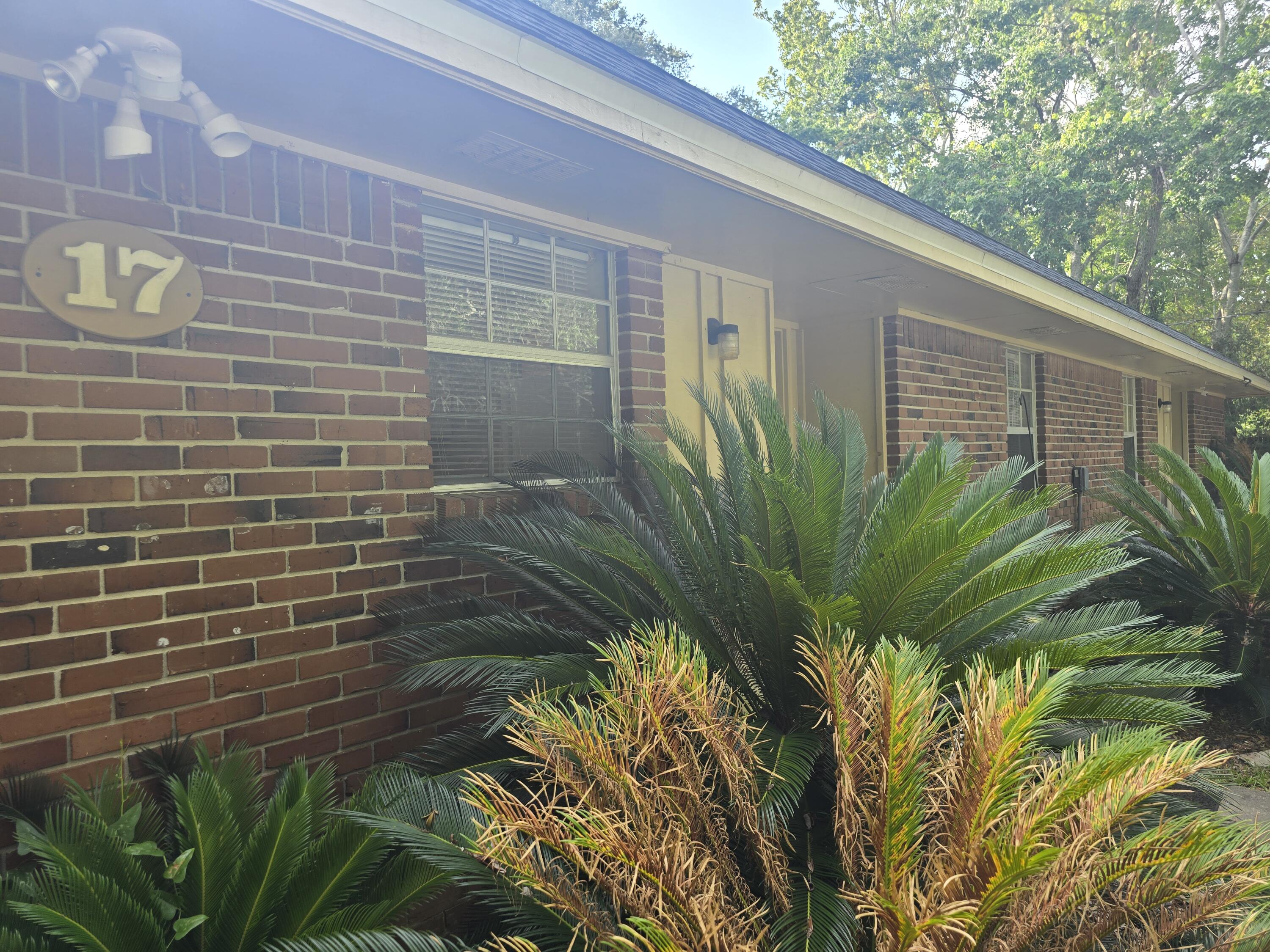 17 7th Street Shalimar FL 32579