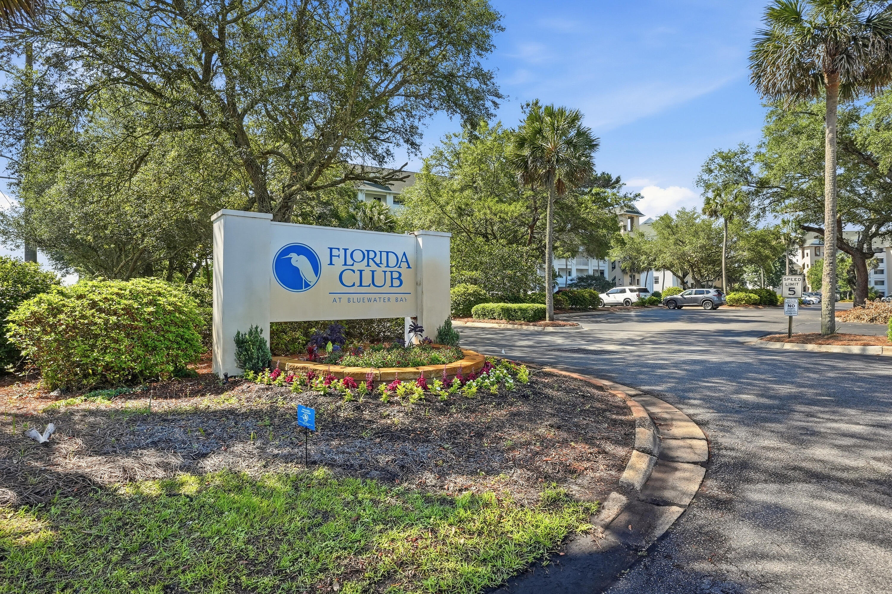 4270 Calinda Lane Niceville FL 32578