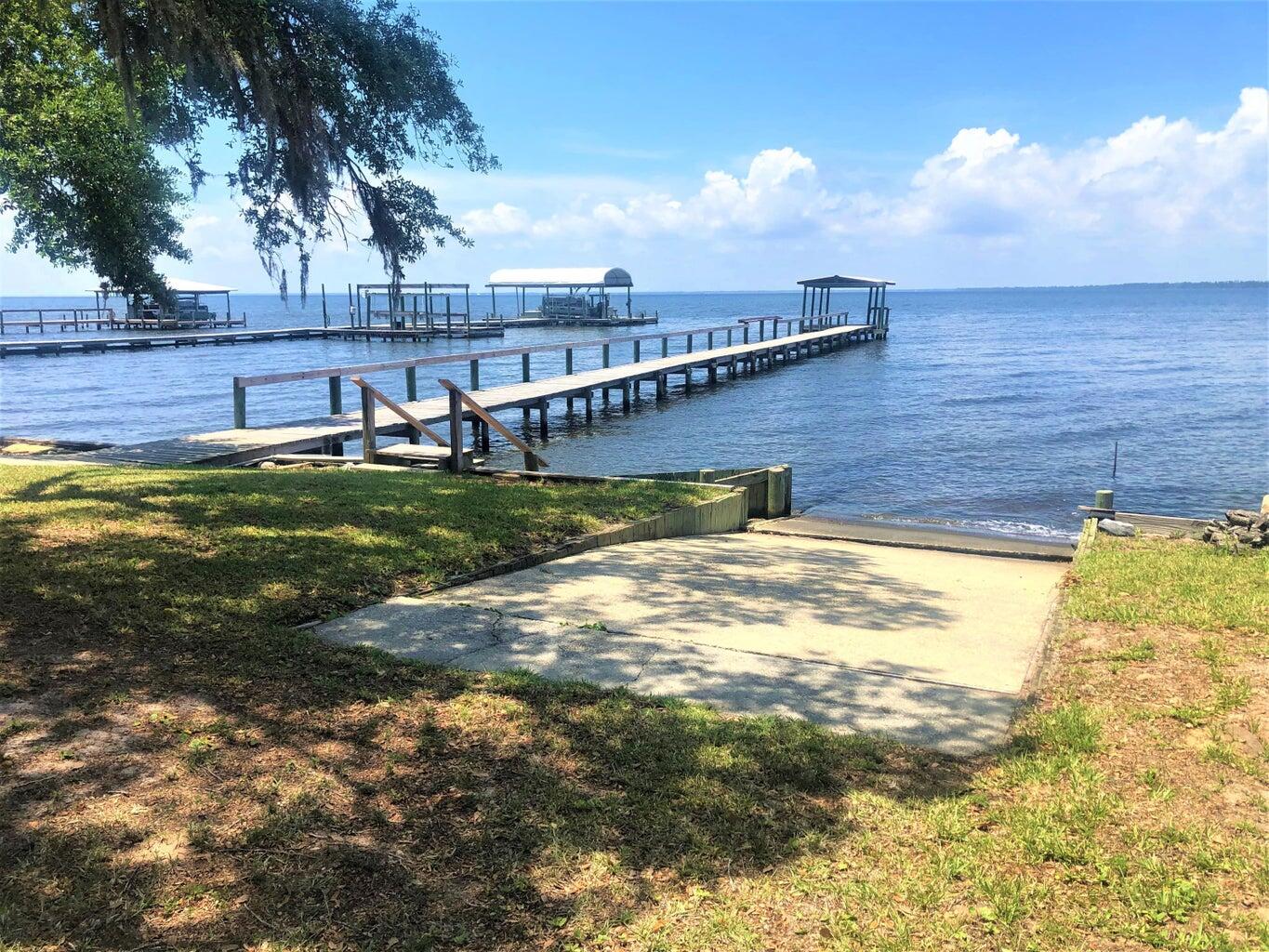 6770 E East Bay Boulevard Navarre FL 32566