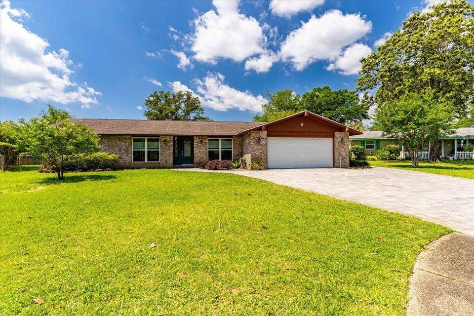 8 NE Stafford Circle Fort Walton Beach FL 32547