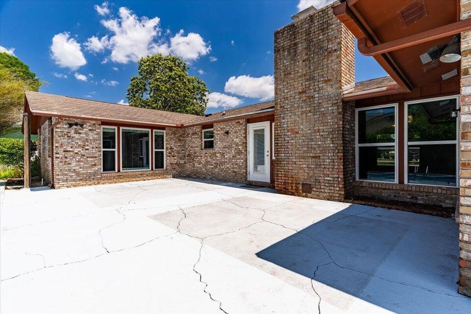 8 NE Stafford Circle Fort Walton Beach FL 32547