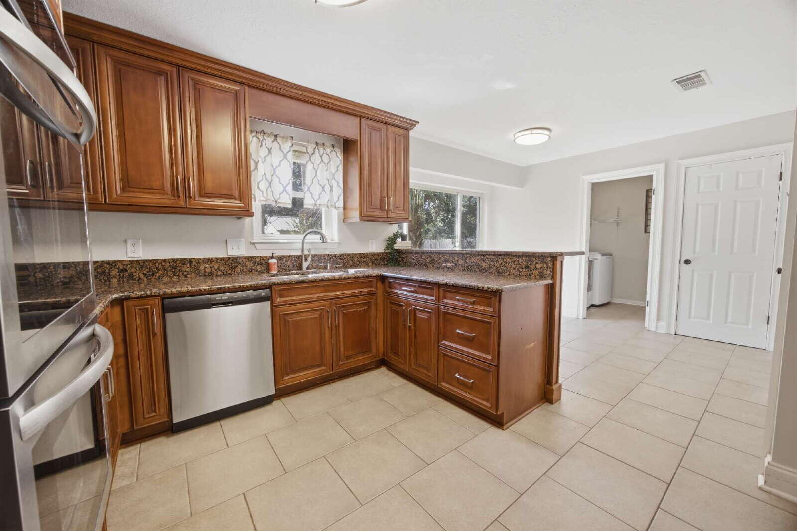 157 Country Club Road Shalimar FL 32579