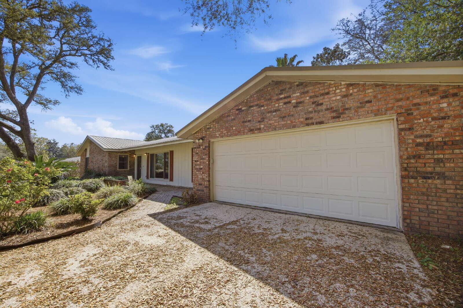 157 Country Club Road Shalimar FL 32579