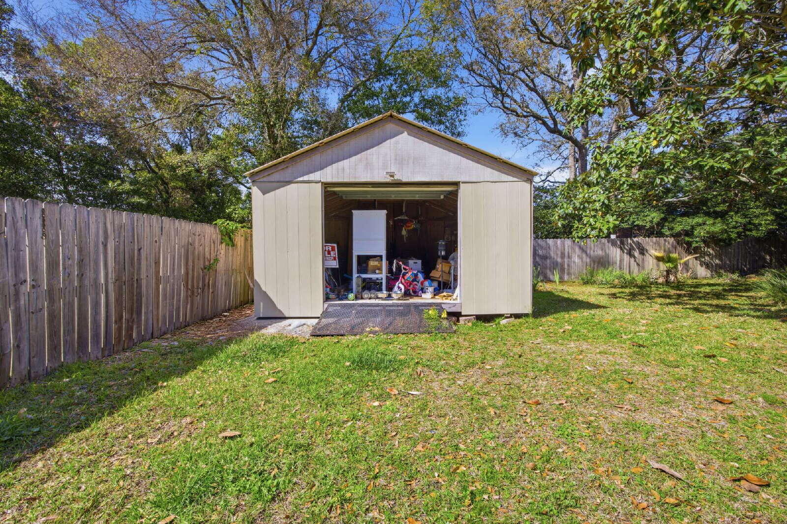 157 Country Club Road Shalimar FL 32579