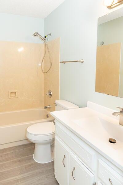 511 Woodland Park Circle Mary Esther FL 32569