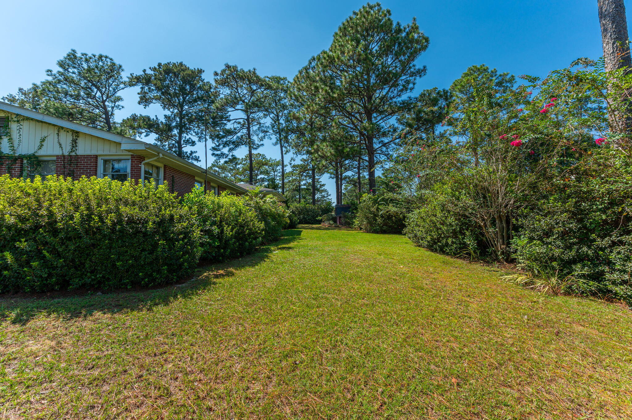 73 Oaklawn Square Defuniak Springs FL 32435