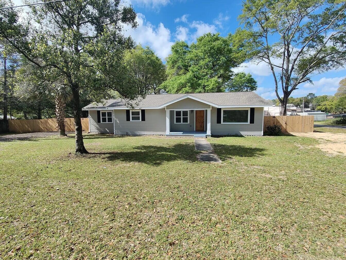 1088 Mapoles Street Crestview FL 32536