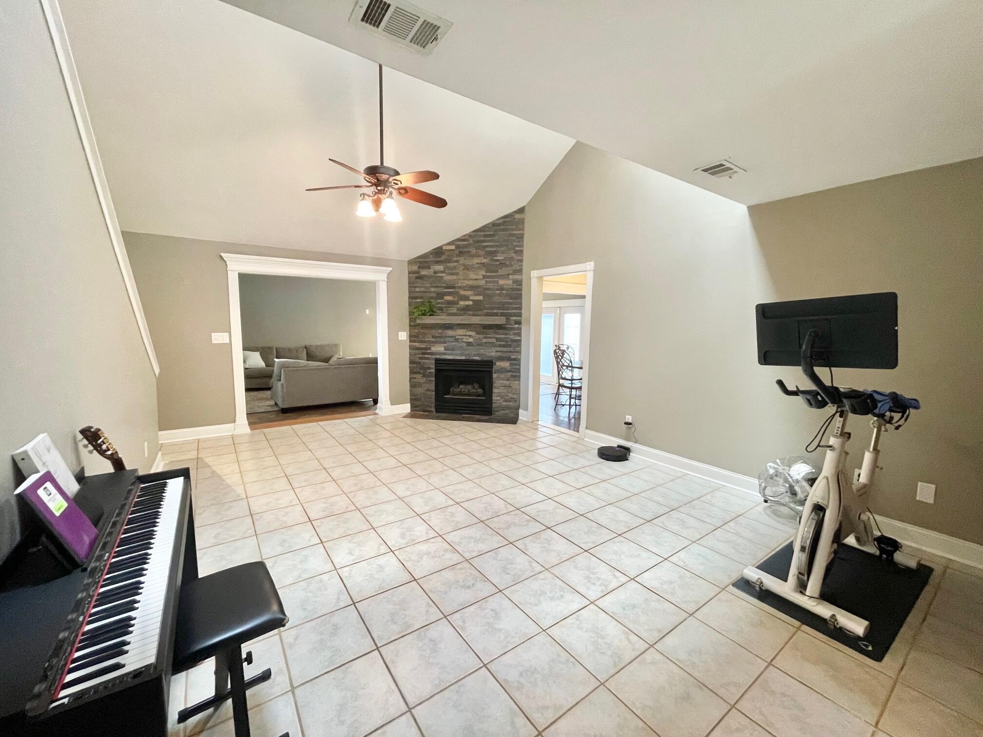 132 Menzel Street Valparaiso FL 32580