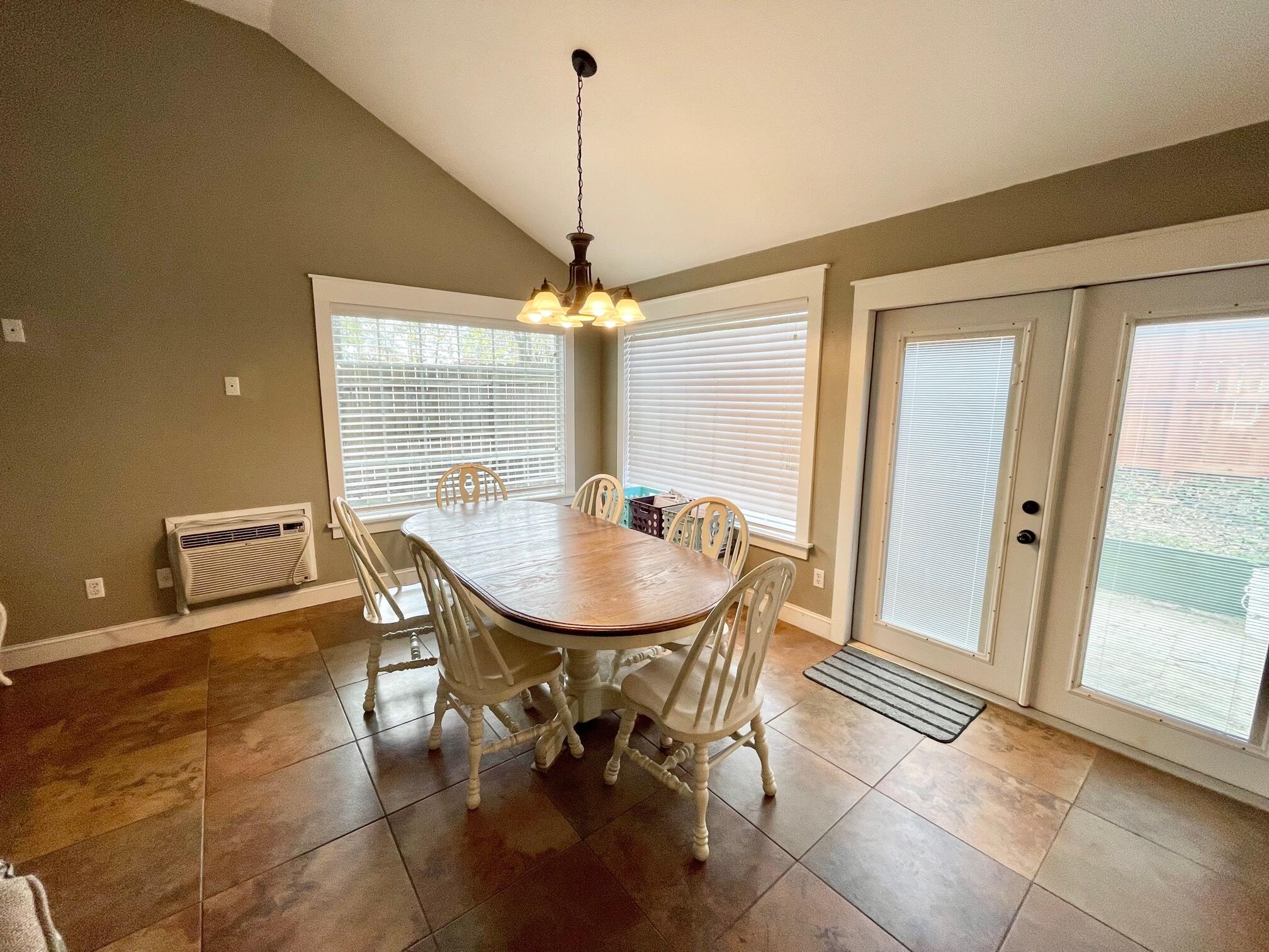 132 Menzel Street Valparaiso FL 32580