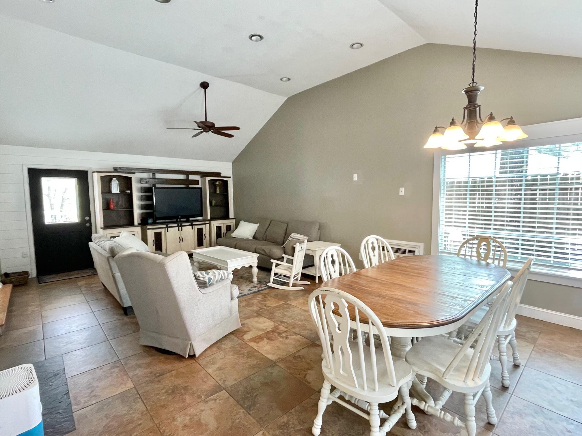 132 Menzel Street Valparaiso FL 32580
