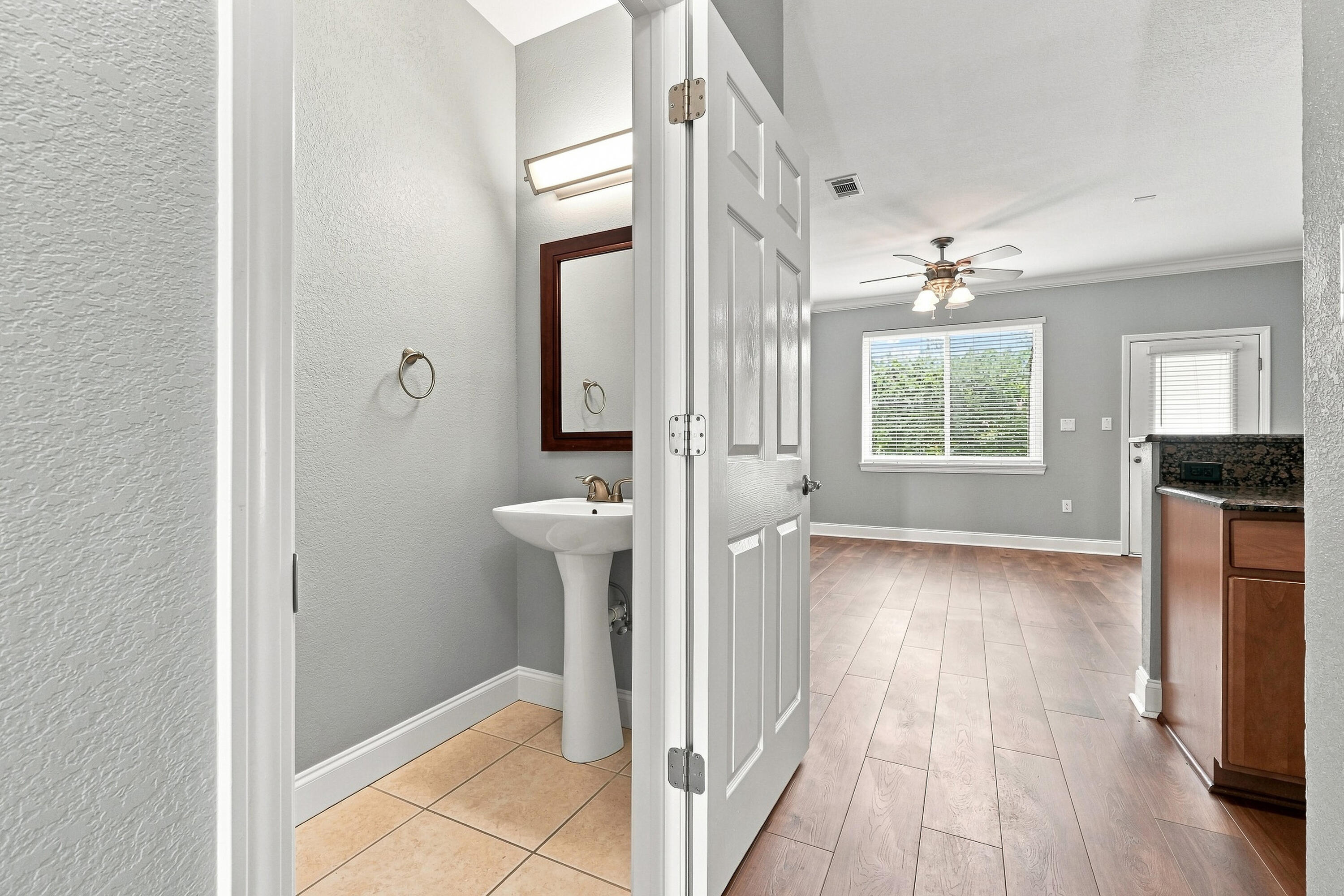 530 Valparaiso Parkway Valparaiso FL 32580