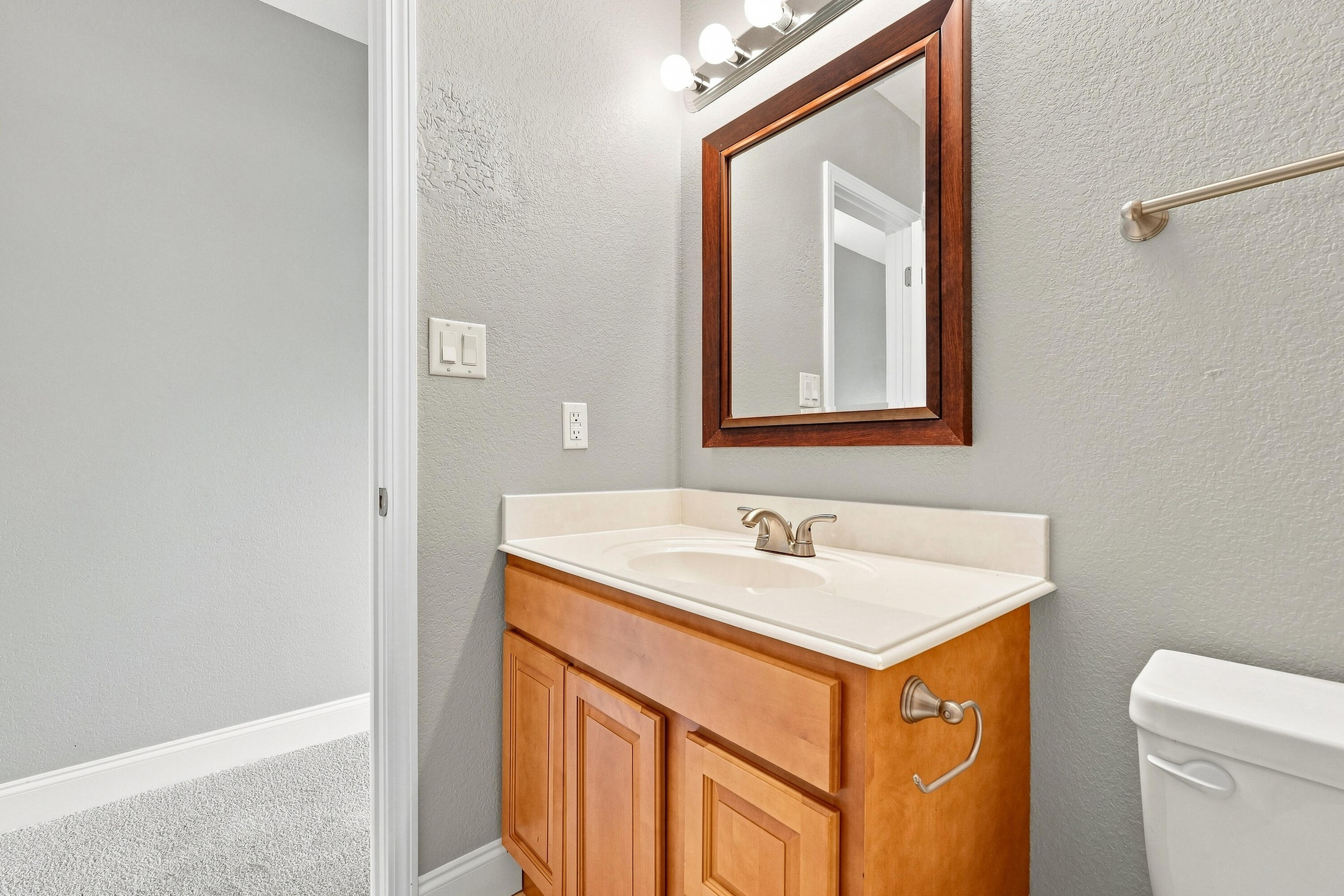 530 Valparaiso Parkway Valparaiso FL 32580