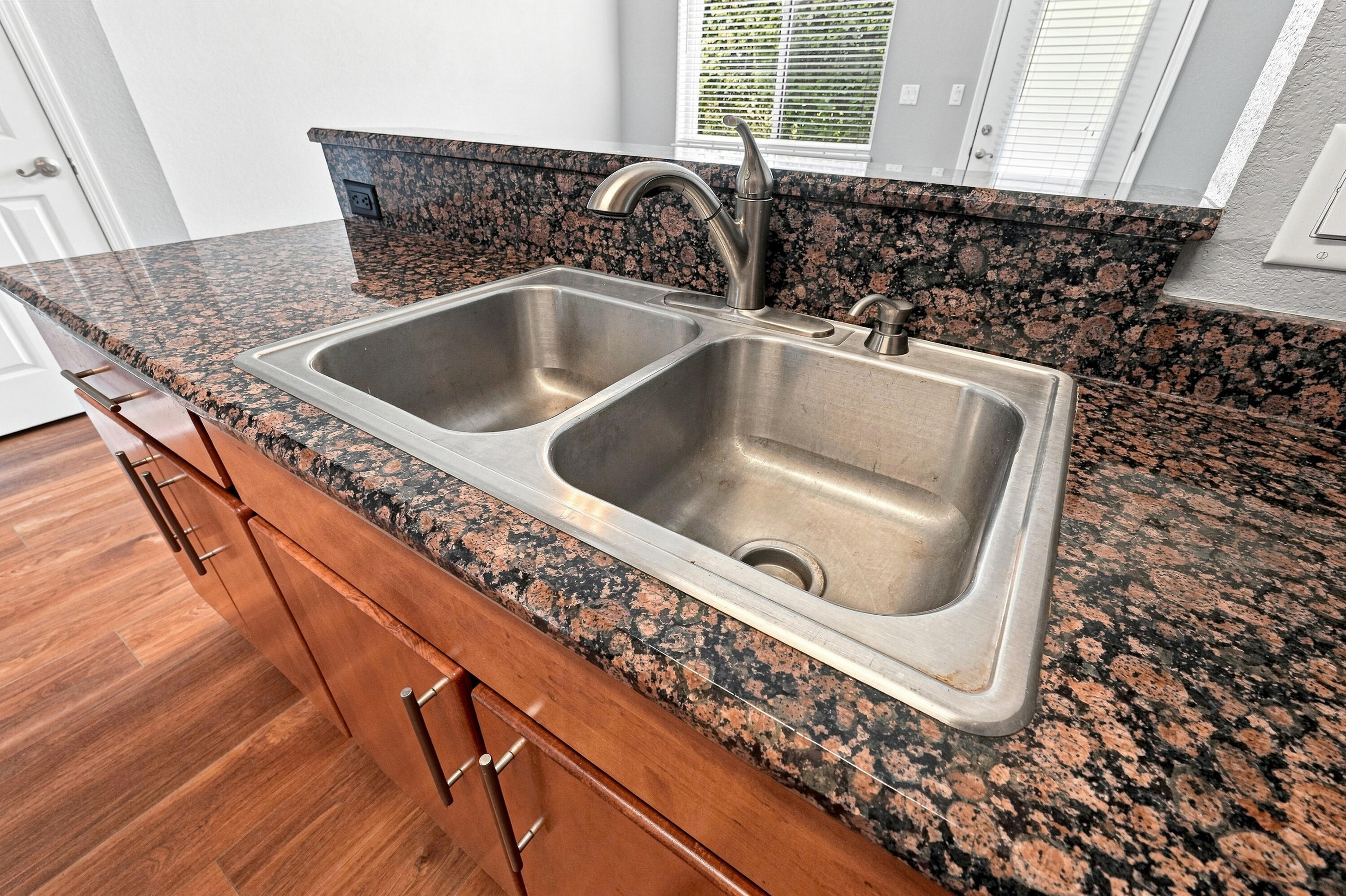 530 Valparaiso Parkway Valparaiso FL 32580