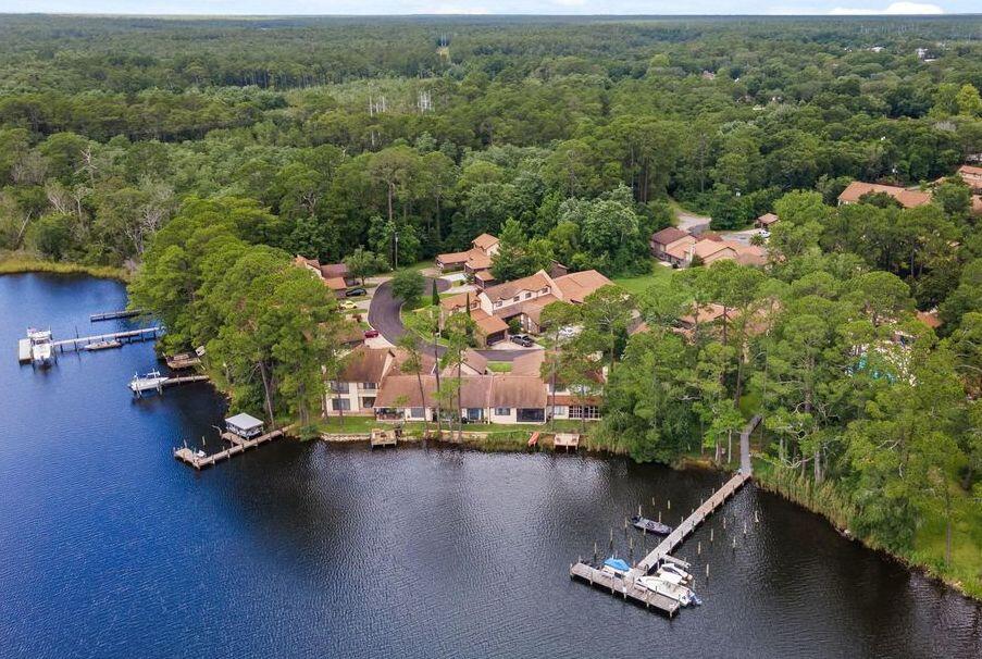 9 Hidden Cove Circle Valparaiso FL 32580