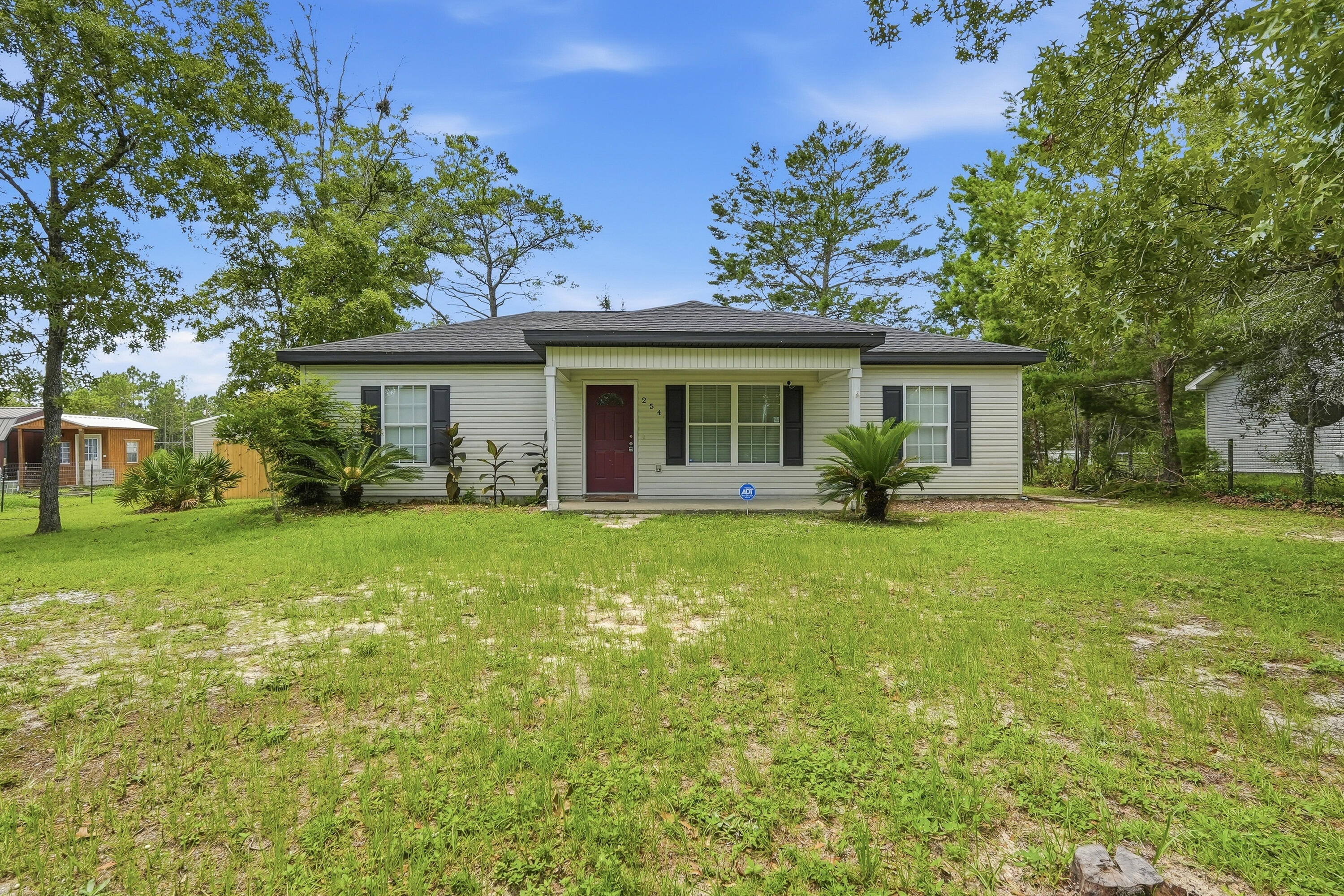 254 E Iris Lane Defuniak Springs FL 32433
