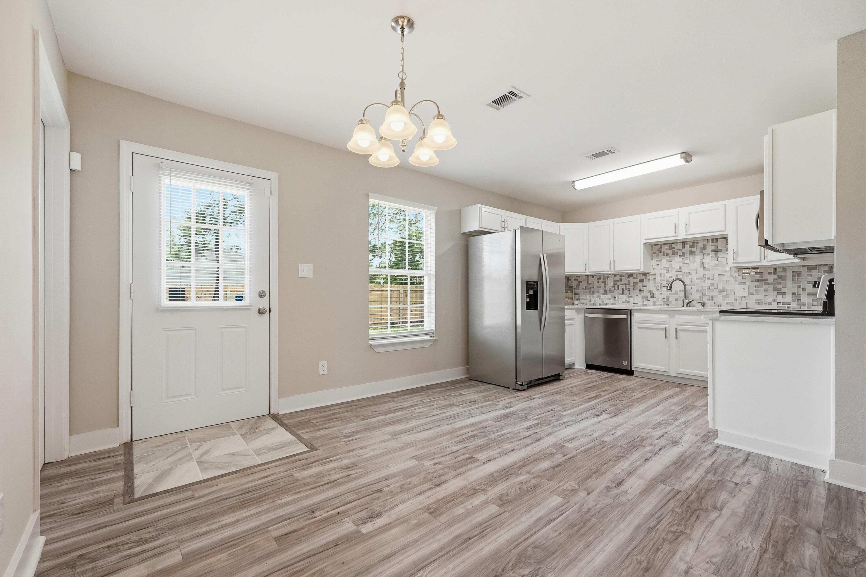 254 E Iris Lane Defuniak Springs FL 32433