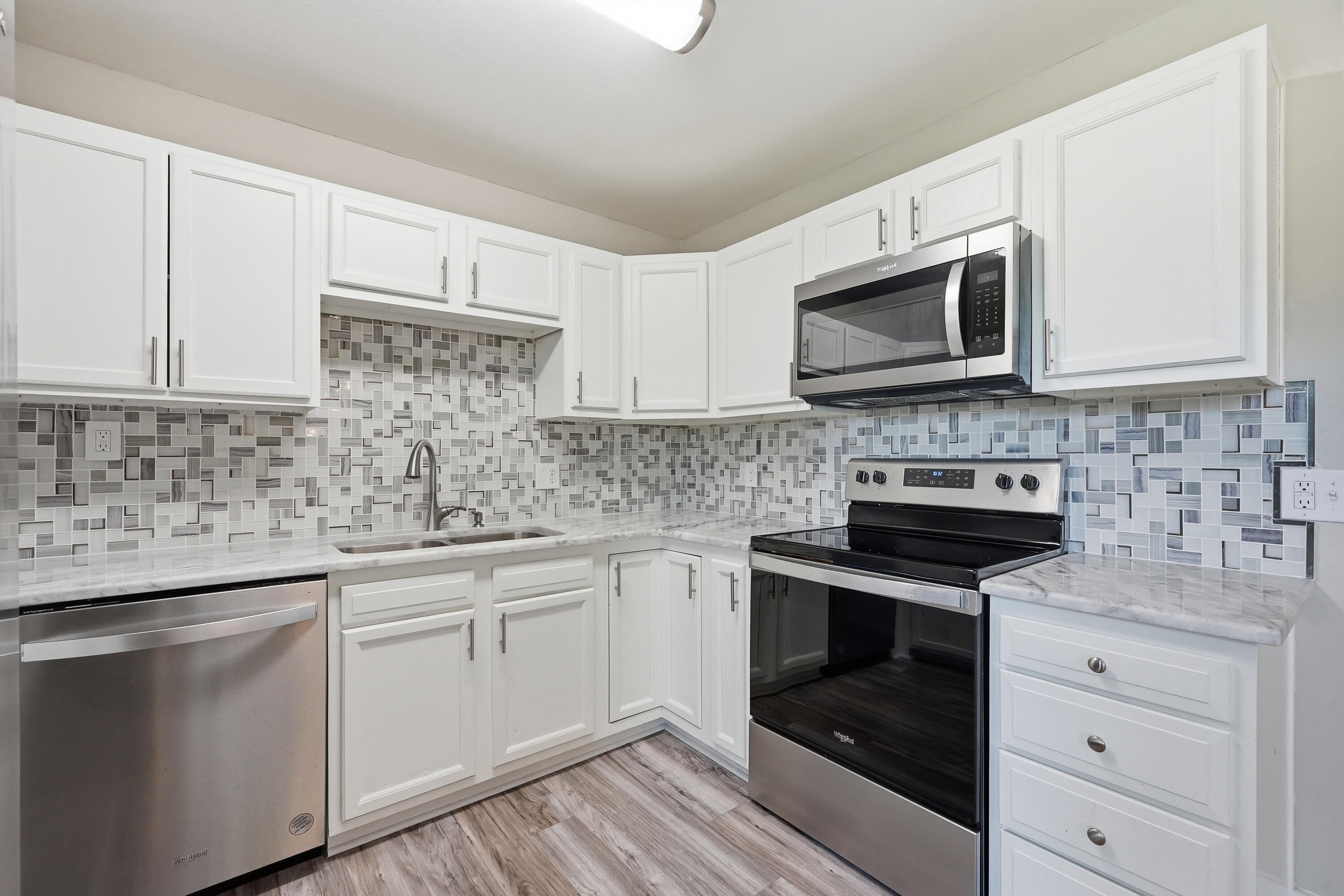 254 E Iris Lane Defuniak Springs FL 32433