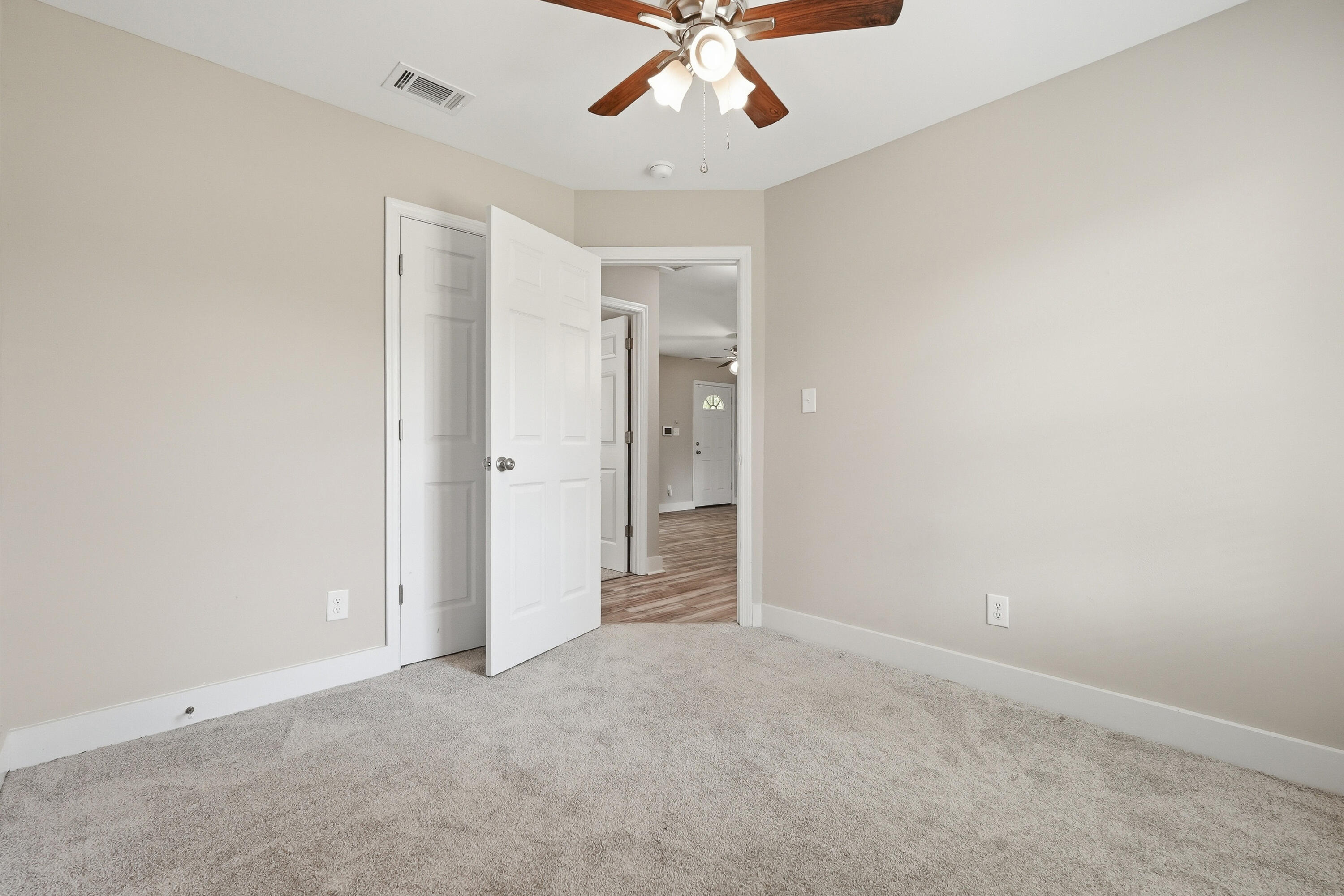 254 E Iris Lane Defuniak Springs FL 32433